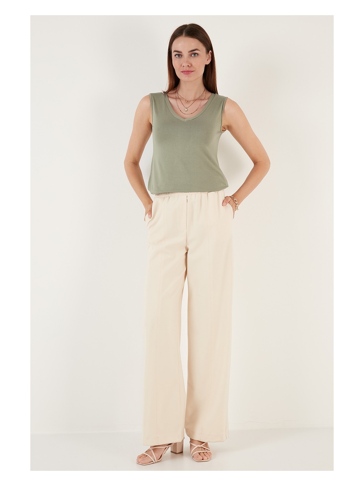 Lela Slim Fit V Yaka Kalın Askılı 2' Li Paket Bluz Bayan Bluz 5864384S2 - Görsel 4