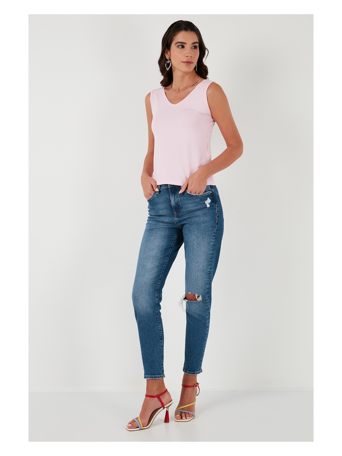 Lela Slim Fit V Yaka Kalın Askılı 2' Li Paket Bluz Bayan Bluz 5864384S2 - Görsel 4