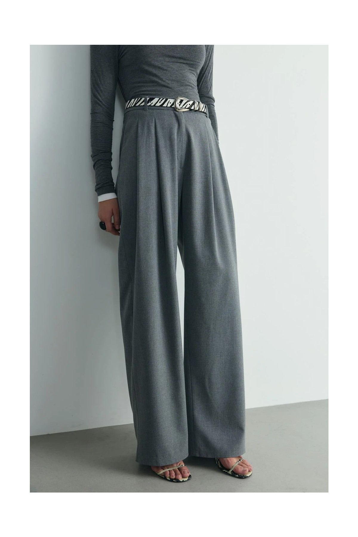 Suud Collection Gri Lina Pileli Pantolon görsel 7
