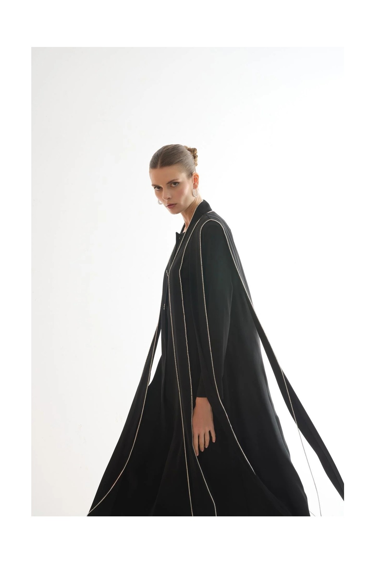 Senna Tease Cape Siyah