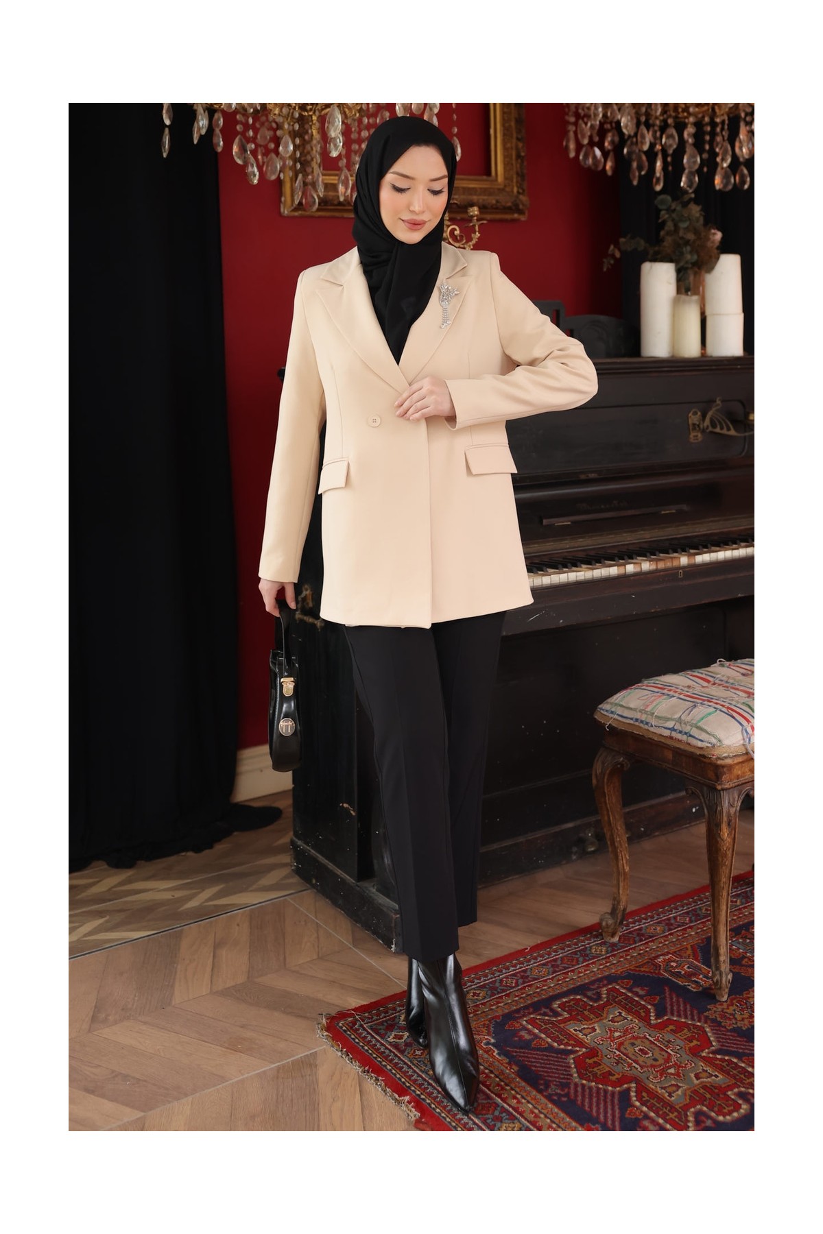 İmaj Butik Siyah Kravuze Yaka Broş Detaylı Astarlı Ceket görsel 3