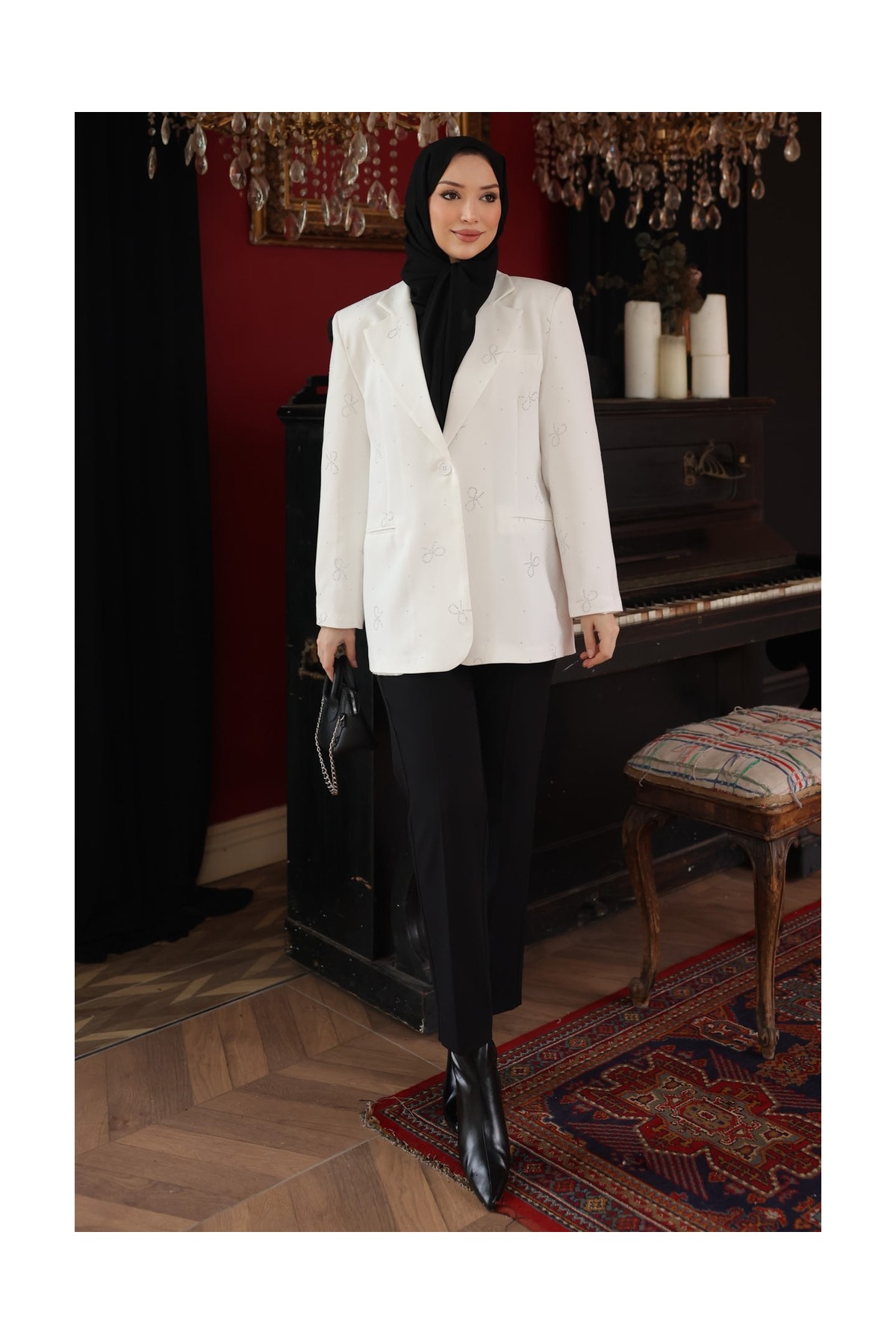 İmaj Butik Siyah Taş Detaylı Astarlı Ceket