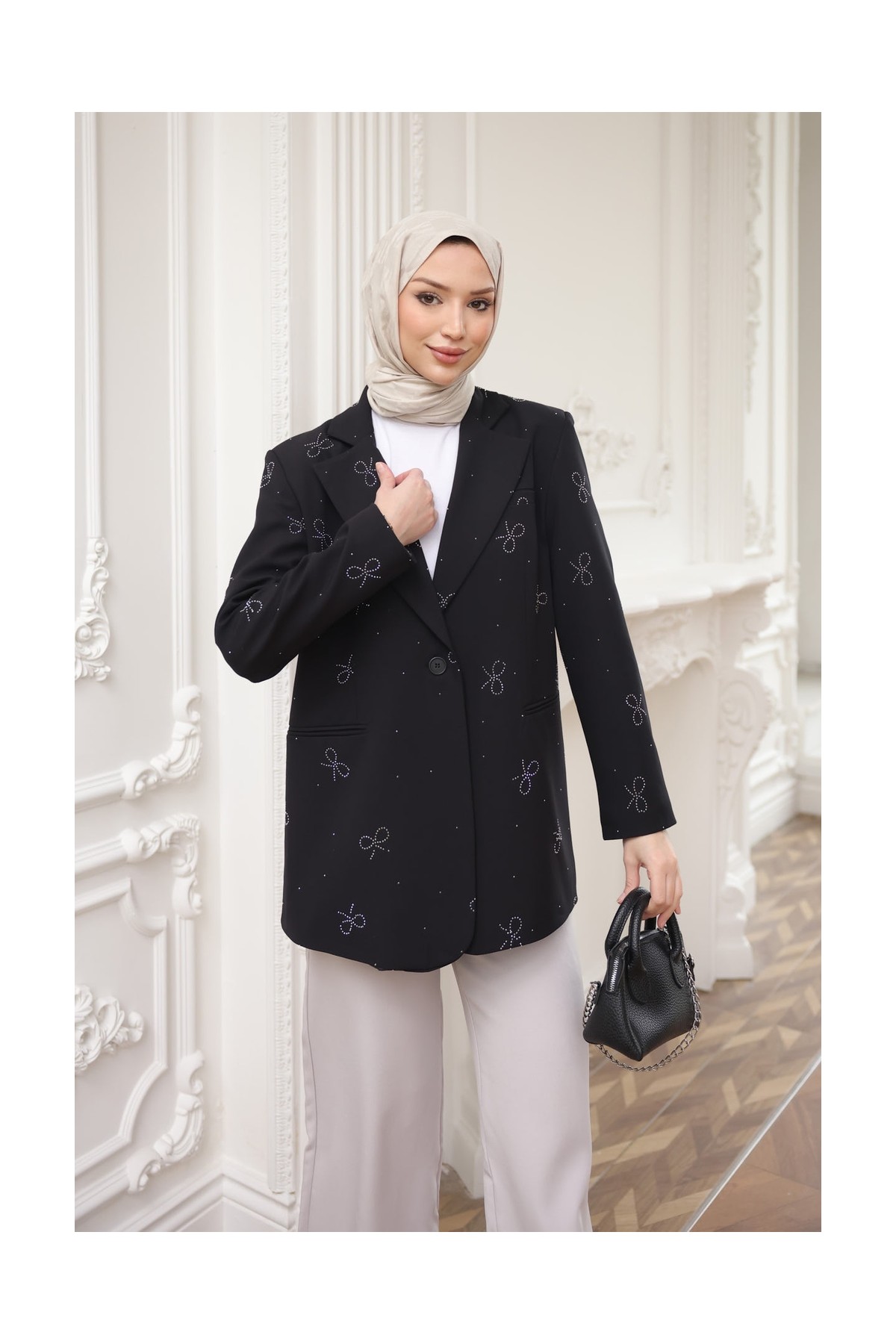 İmaj Butik Siyah Taş Detaylı Astarlı Ceket