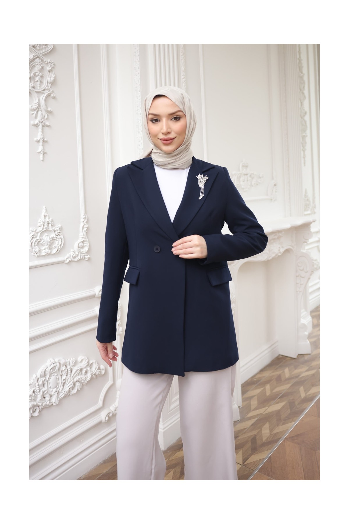 İmaj Butik Siyah Kravuze Yaka Broş Detaylı Astarlı Ceket görsel 7