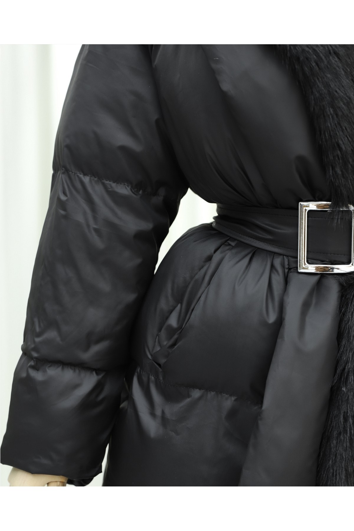 Moda Morfo Kürk Detaylı Kemerli Cepli Astarlı Şişme Mont -Siyah görsel 5
