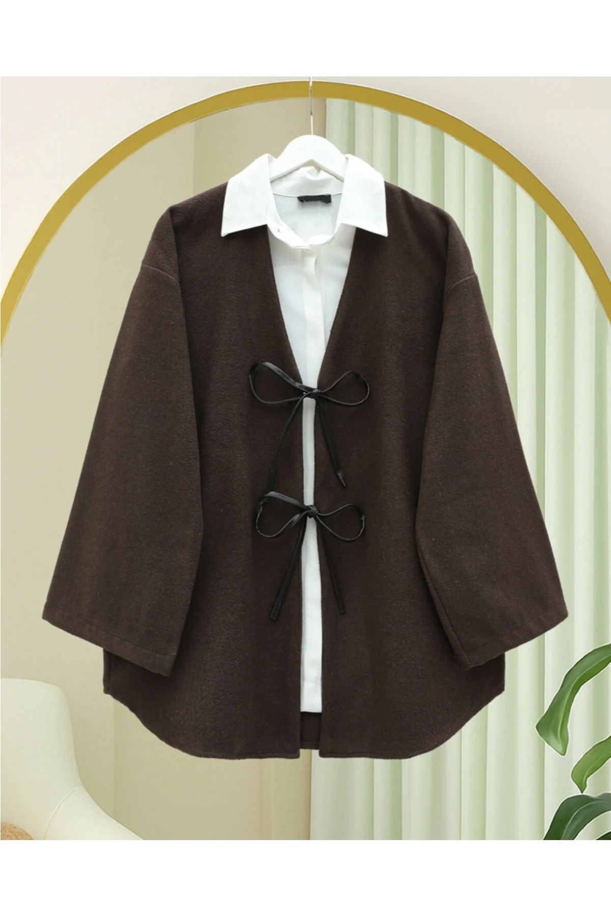 Moda Morfo Önü Bağcıklı Oval Kesim Kaşe Kimono -Laci görsel 2
