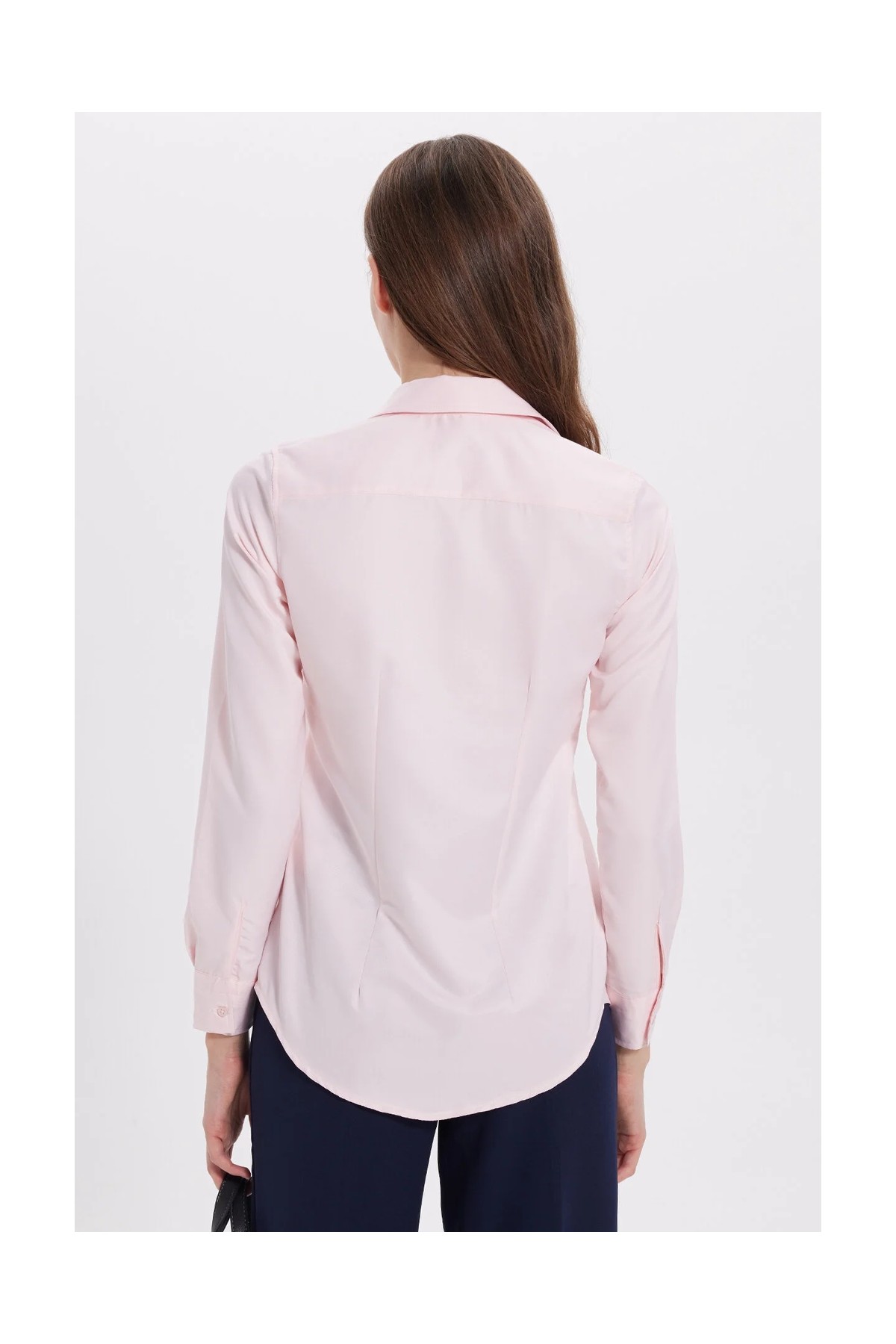 Tudors Kadın Slim Fit Dar Kesim Vücuda Oturan Uzun Kollu Pembe Basic Gömlek görsel 5