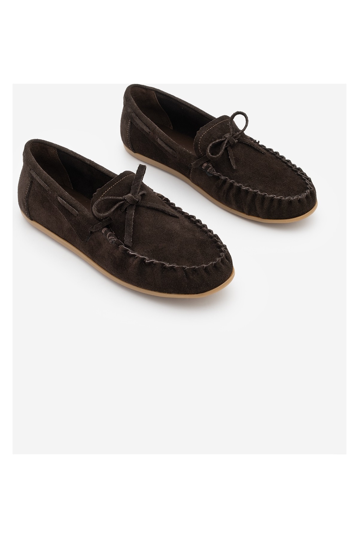 Marjin Kadın Oval Burun Hakiki Deri Bağlamalı Fiyonklu Makosen Dikişli Büzgülü Loafer Günlük Ayakkabı Tavon Camel Süet görsel 5