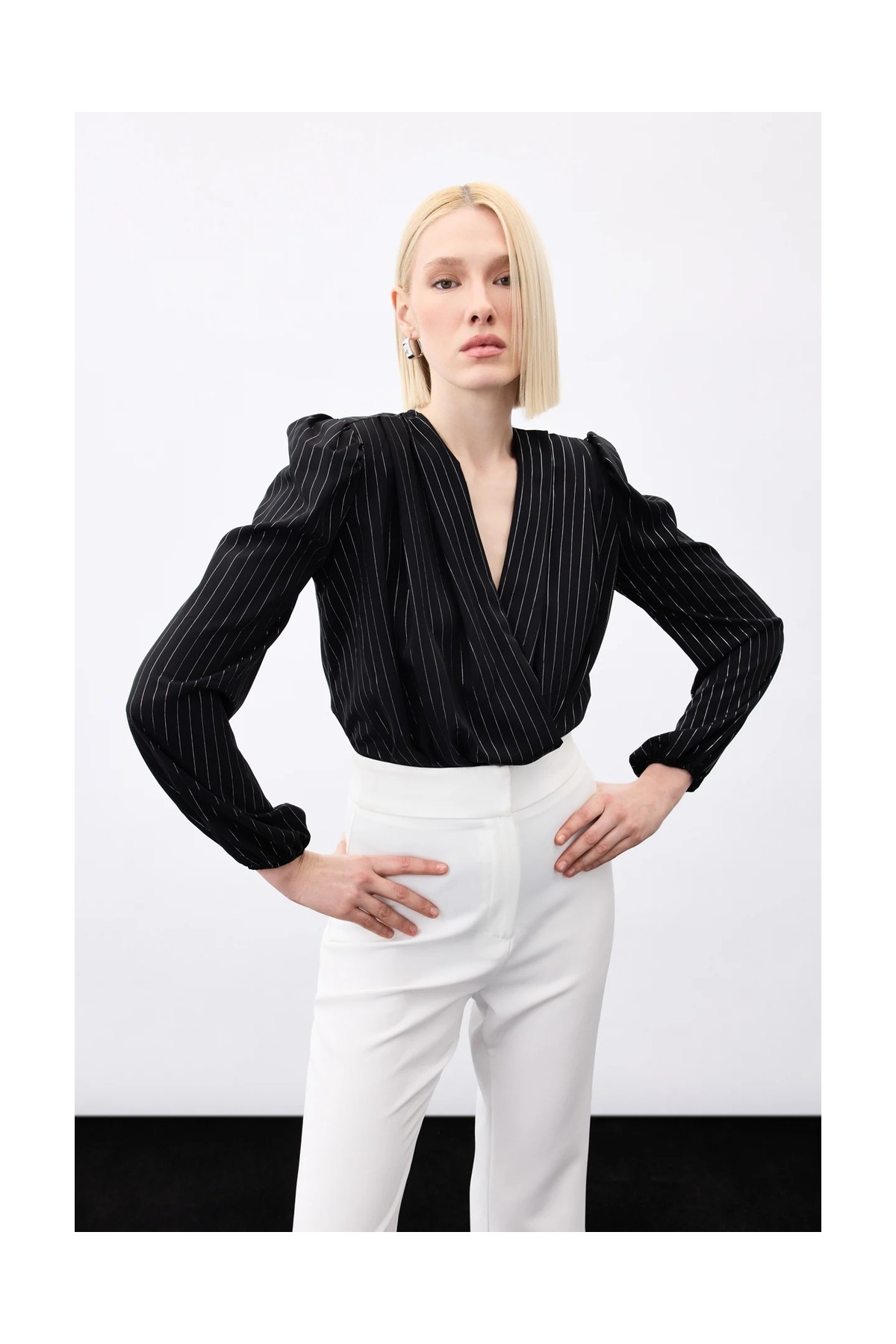 Sateen Parlak Çizgili Bodysuit Bluz - Siyah görsel 6