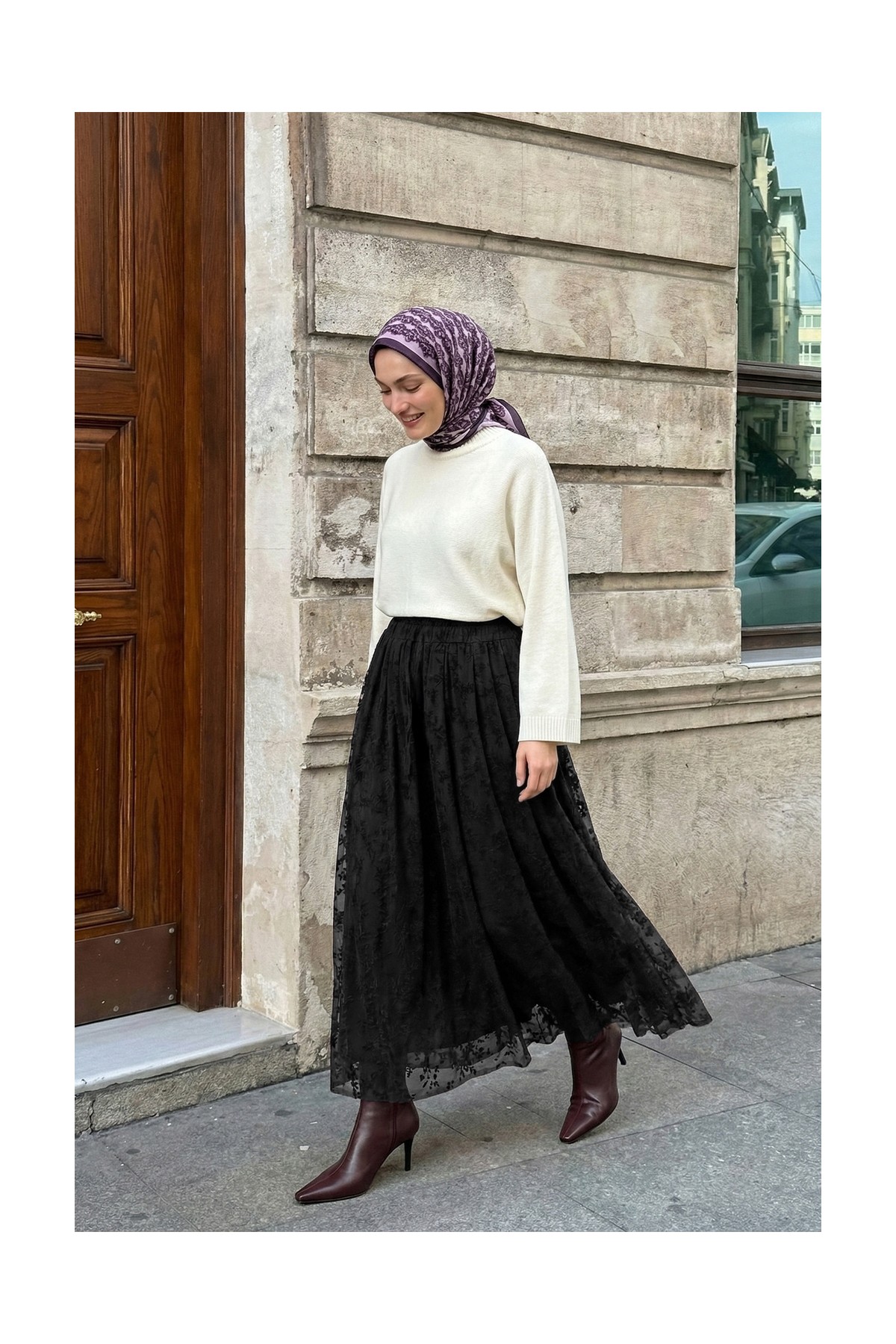 inStyle Kadın Çiçekli Flok Tül Astarlı Siyah Etek Şık Tasarım ve Rahat Özellikler görsel 2