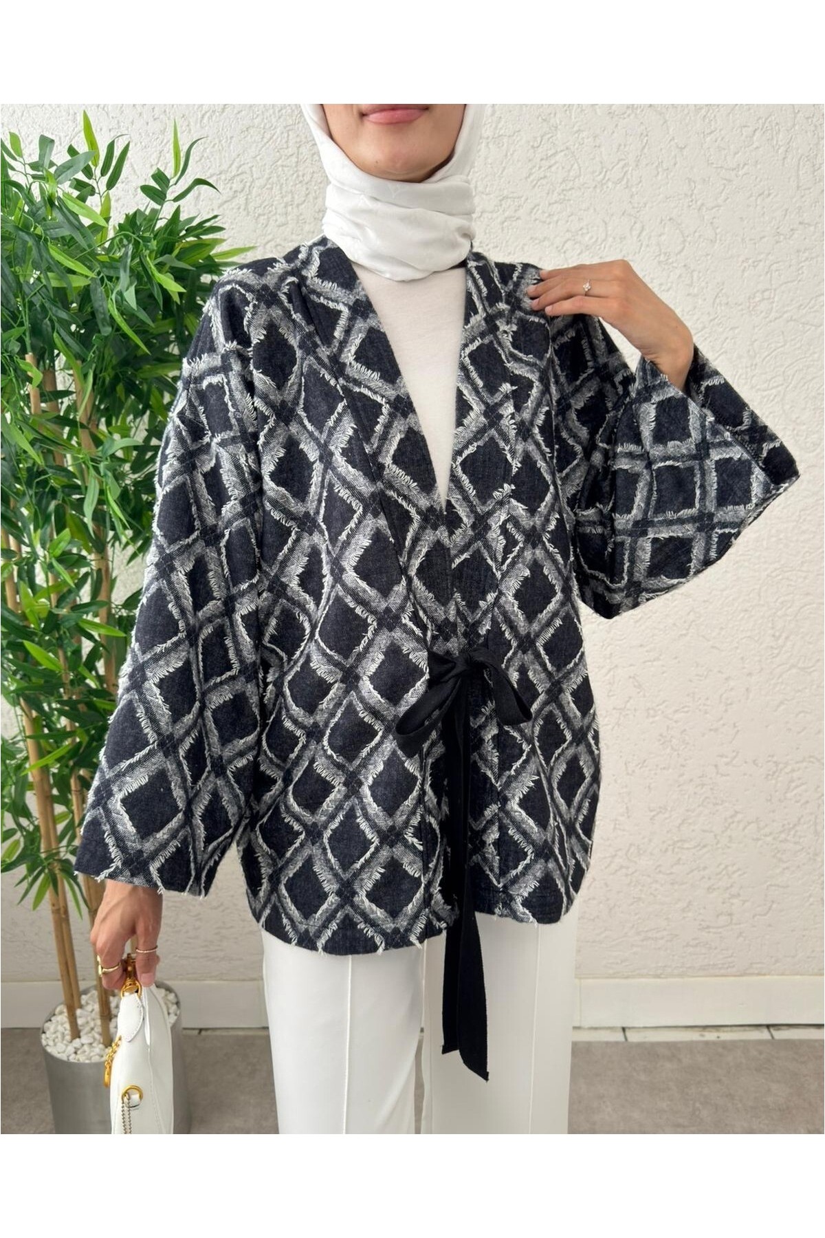 Moda Morfo Beli Bağlamalı Kare Desen Saçaklı Kimono -K.Laci görsel 3