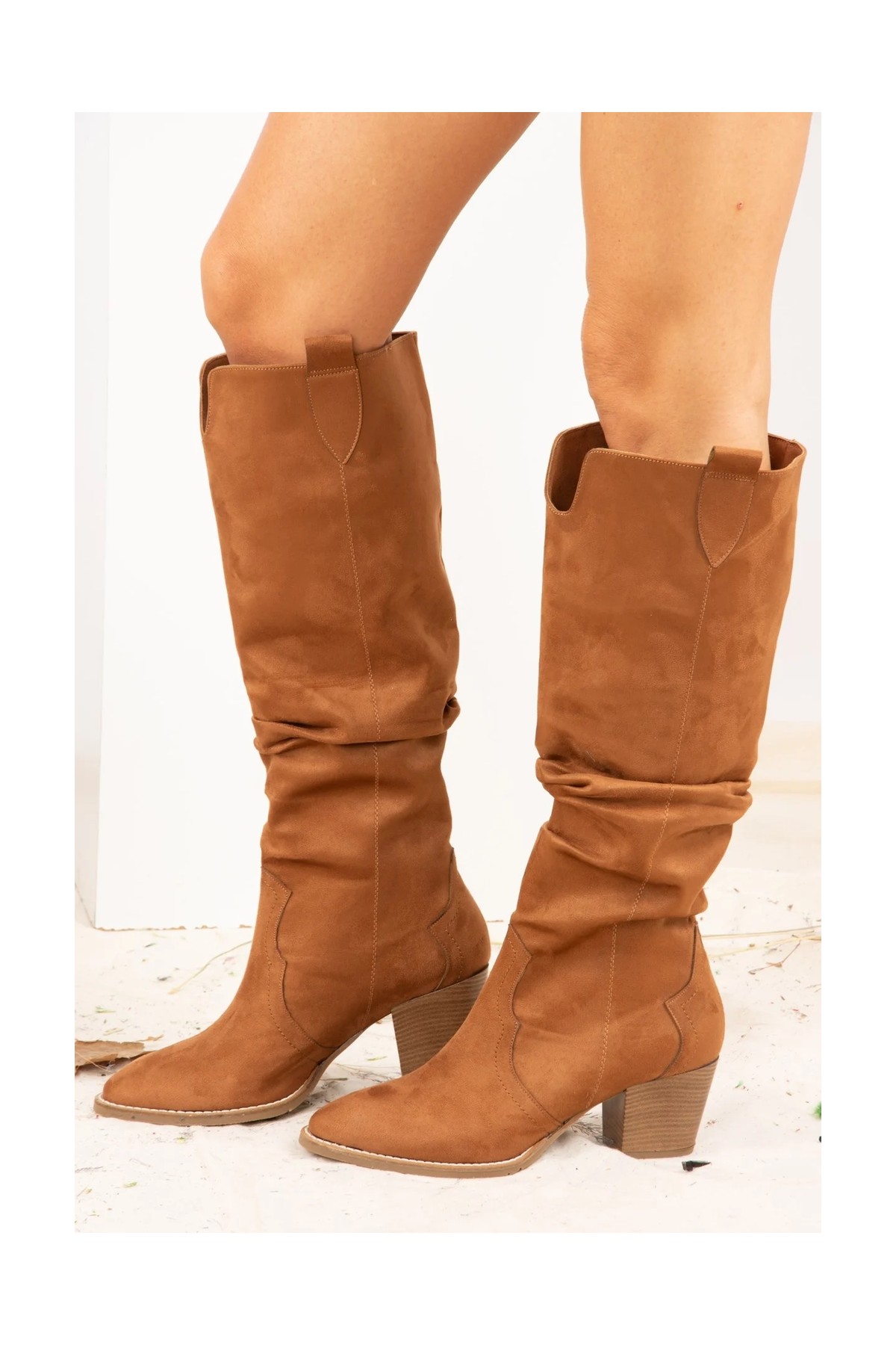 Fox Shoes Kadın Süet Klasik Çizme, Neolit Taban, Kalın Topuk, Günlük ve Şık Kullanım İçin Rahat Tasarım görsel 5