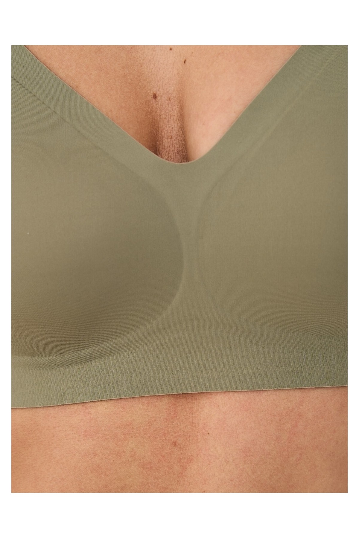 Alya Underwear Kadın Ultra Rahat Kalıplı Kalın Askılı Lazer Kesim Görünmez Sütyen görsel 8