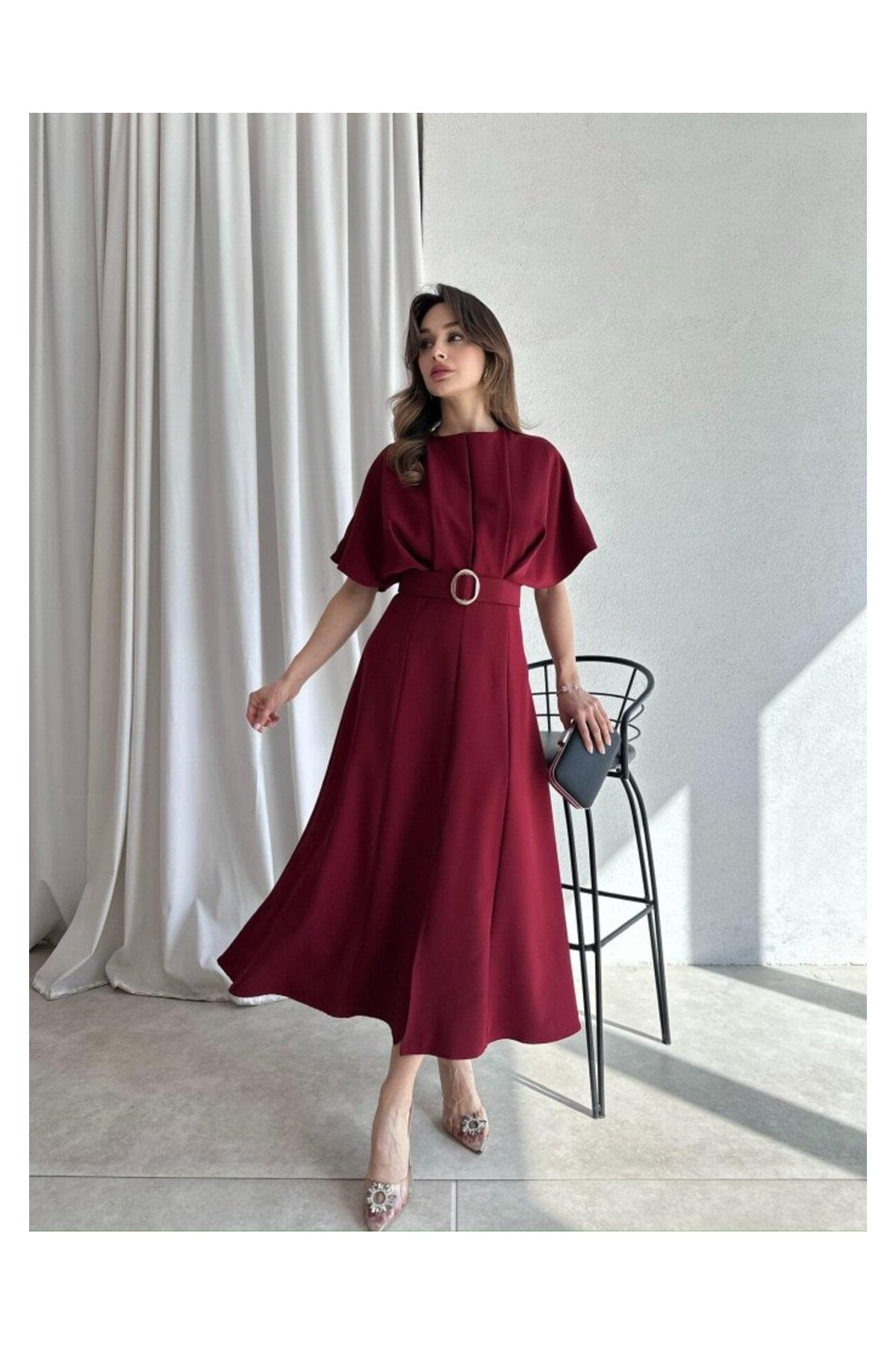 Moda Durağı Kaliteli Midi Elbise Yırtmaç Detaylı Kemerli Bordo görsel 2