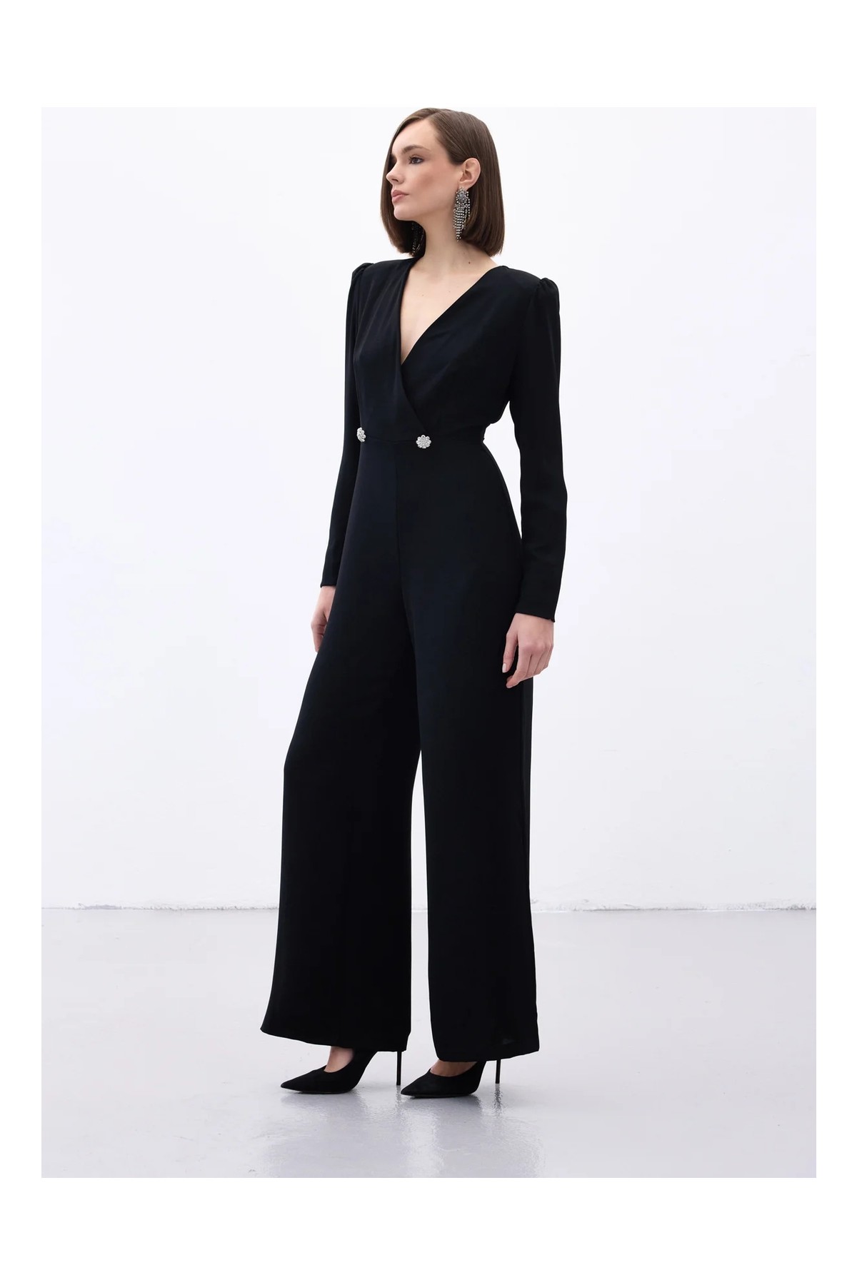 Sateen Kruvaze Süs Taşlı Krep Tulum - Siyah görsel 8