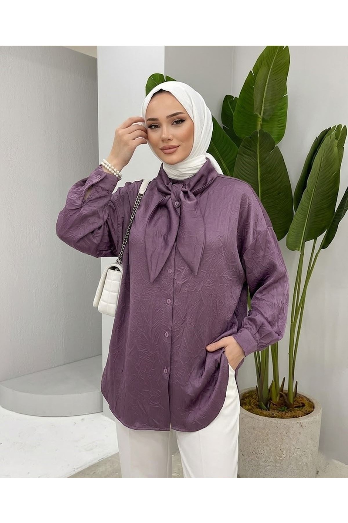 Foremia Yaka Detay Saten Tunik-Lacivert -