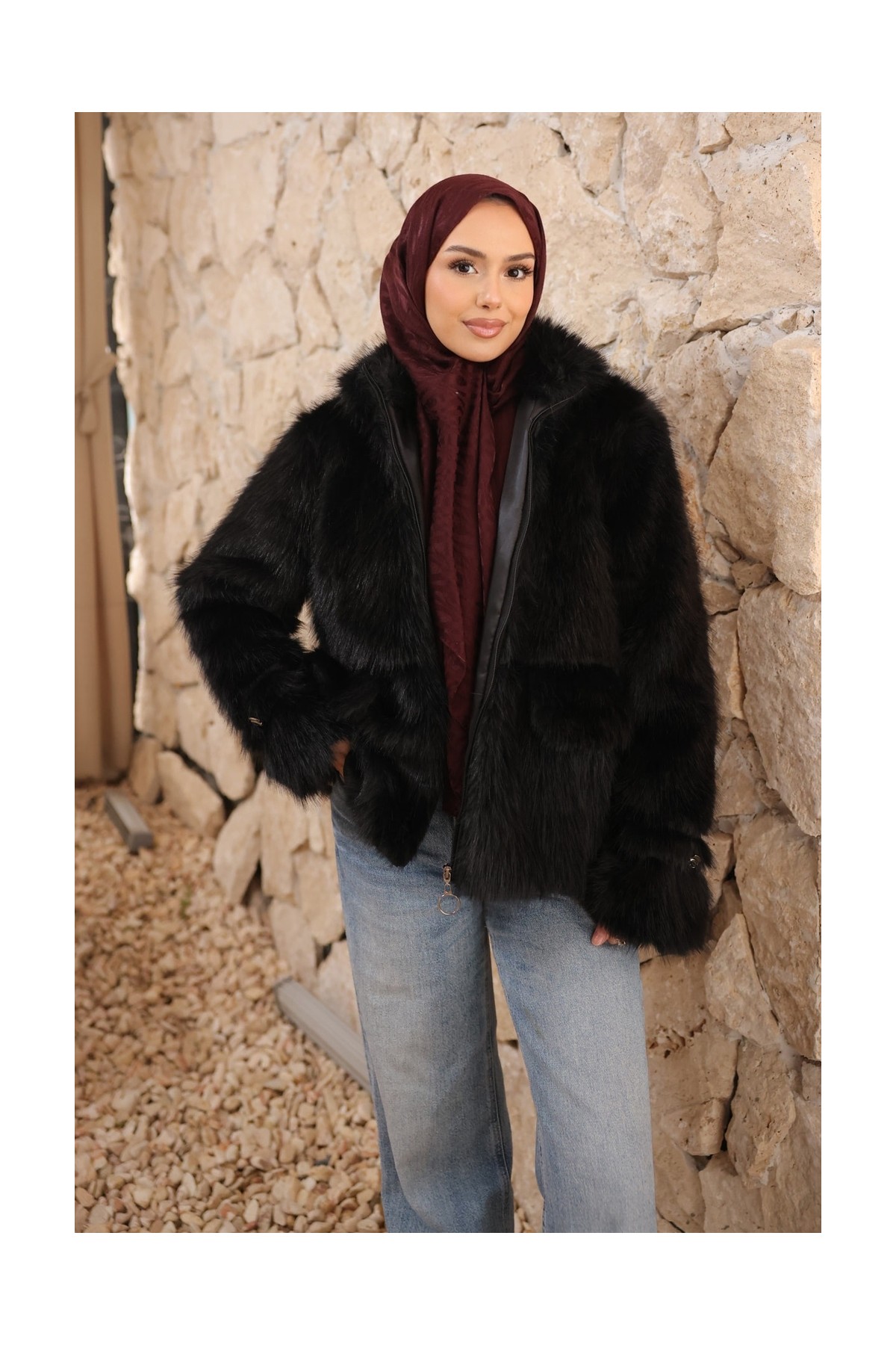 İmaj Butik Siyah Fermuarlı Astarlı Kısa Kürk Kaban