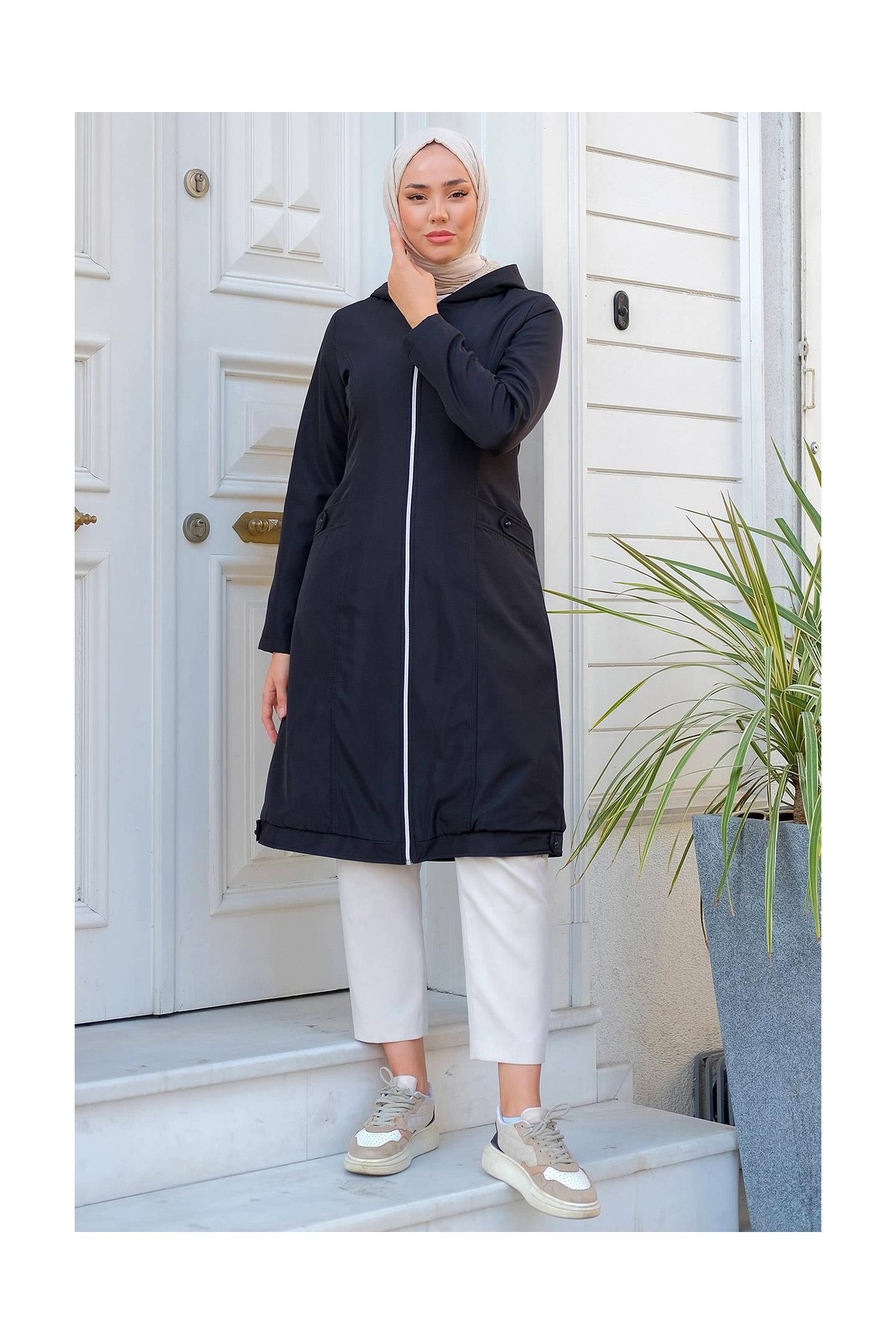 Hafsa Mina Sabit Kapüşonlu İçi Peluş Mont Siyah HM2277 görsel 6