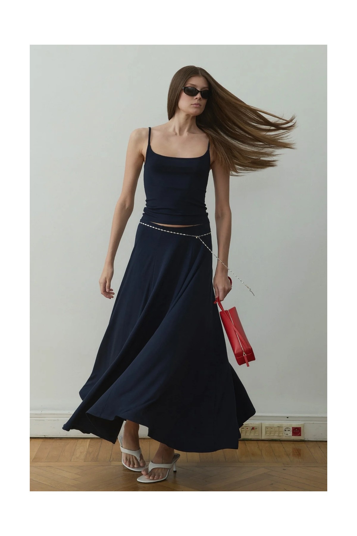 Suud Collection Siyah Kate Dökümlü Uzun Etek görsel 2