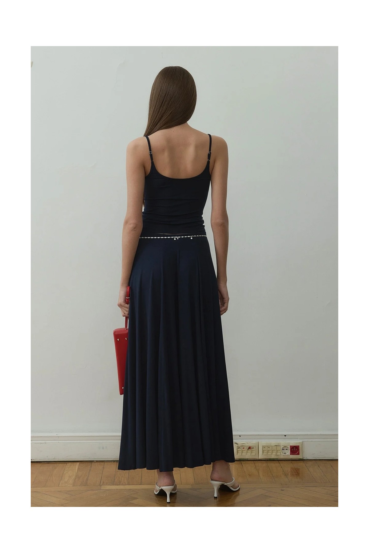 Suud Collection Siyah Kate Dökümlü Uzun Etek görsel 8