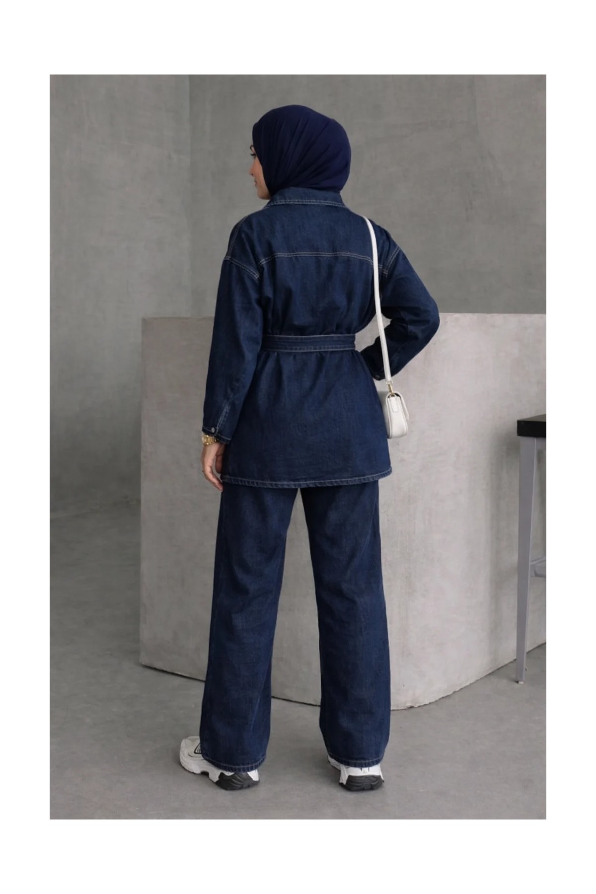 Tesettür Diyarı Kadın Kuşaklı Denim Tesettür Takım- Yeşil görsel 3