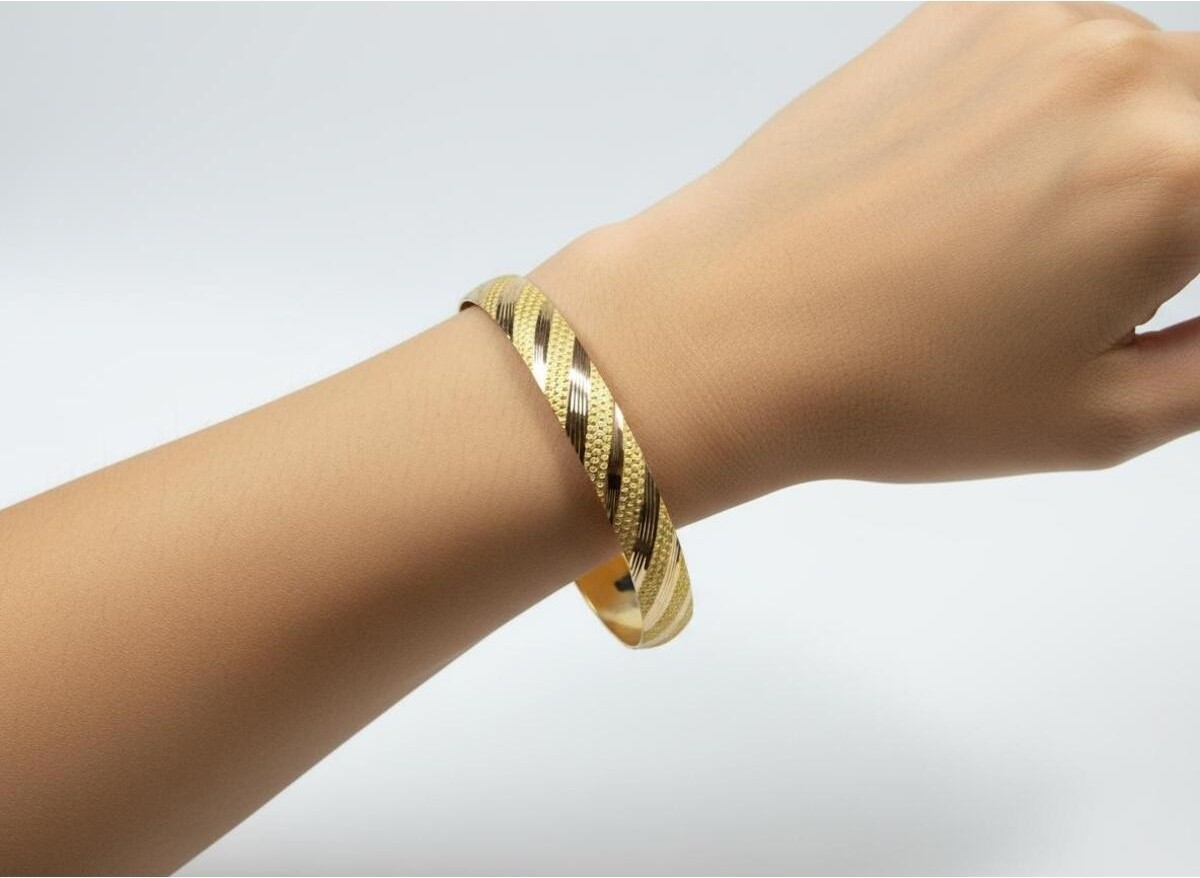 Kuyumcu Nurettin 10 gr (Gram) Noktalı Ray Desenli Şarnel Bilezik 22 Ayar Altın Yatırımlık Işçiliksiz