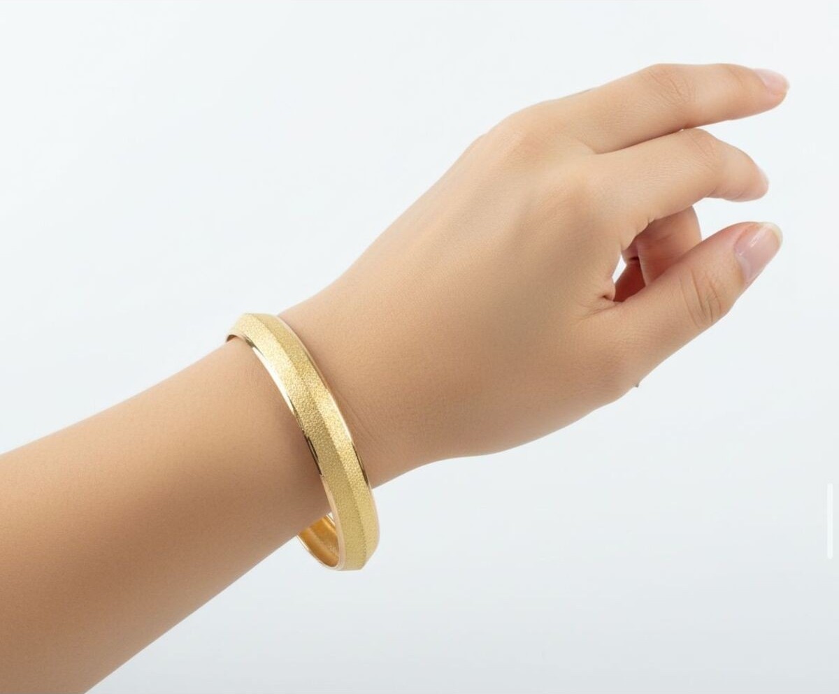 Kuyumcu Nurettin 12 gr (Gram) Simli Desenli Piramit Şarnel Bilezik 22 Ayar Altın Yatırımlık Işçiliksiz