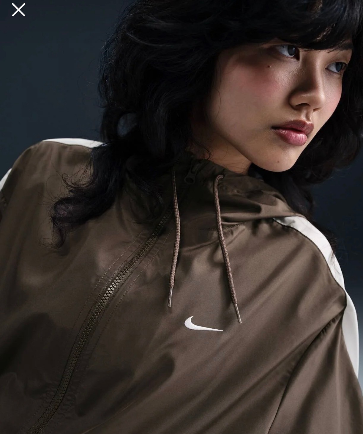 Nike Sportswear Essential Uv Woven Jacket Hd Bol Kalıp Fermuarlı Kahverengi Kadın Yağmurluk FV6298-004 görsel 7