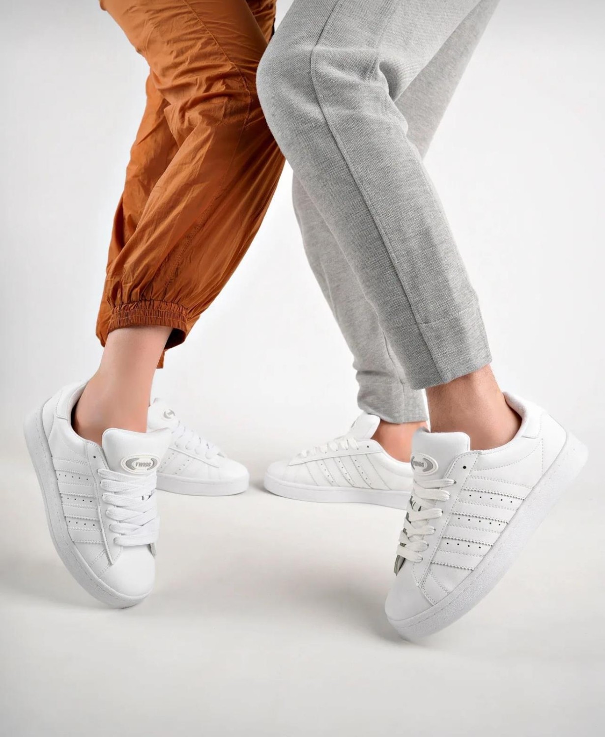 Homiro Unisex Klasik Bağcıklı Ortopedik Spor Sneaker Ayakkabı-Siyah-Beyaz görsel 8