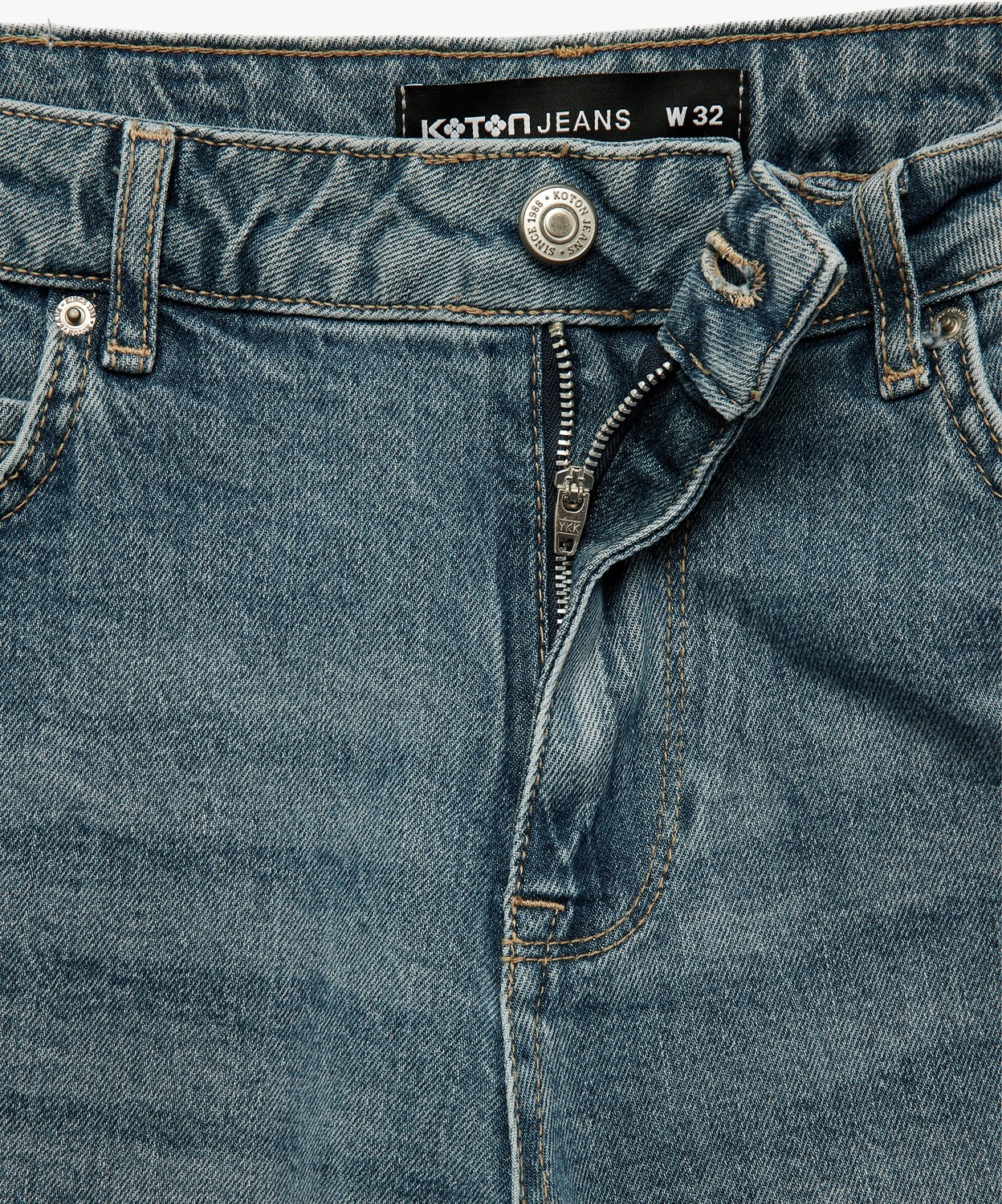 Koton Pamuklu Normal Bel Cepli Slim Fit Jean Şort görsel 8
