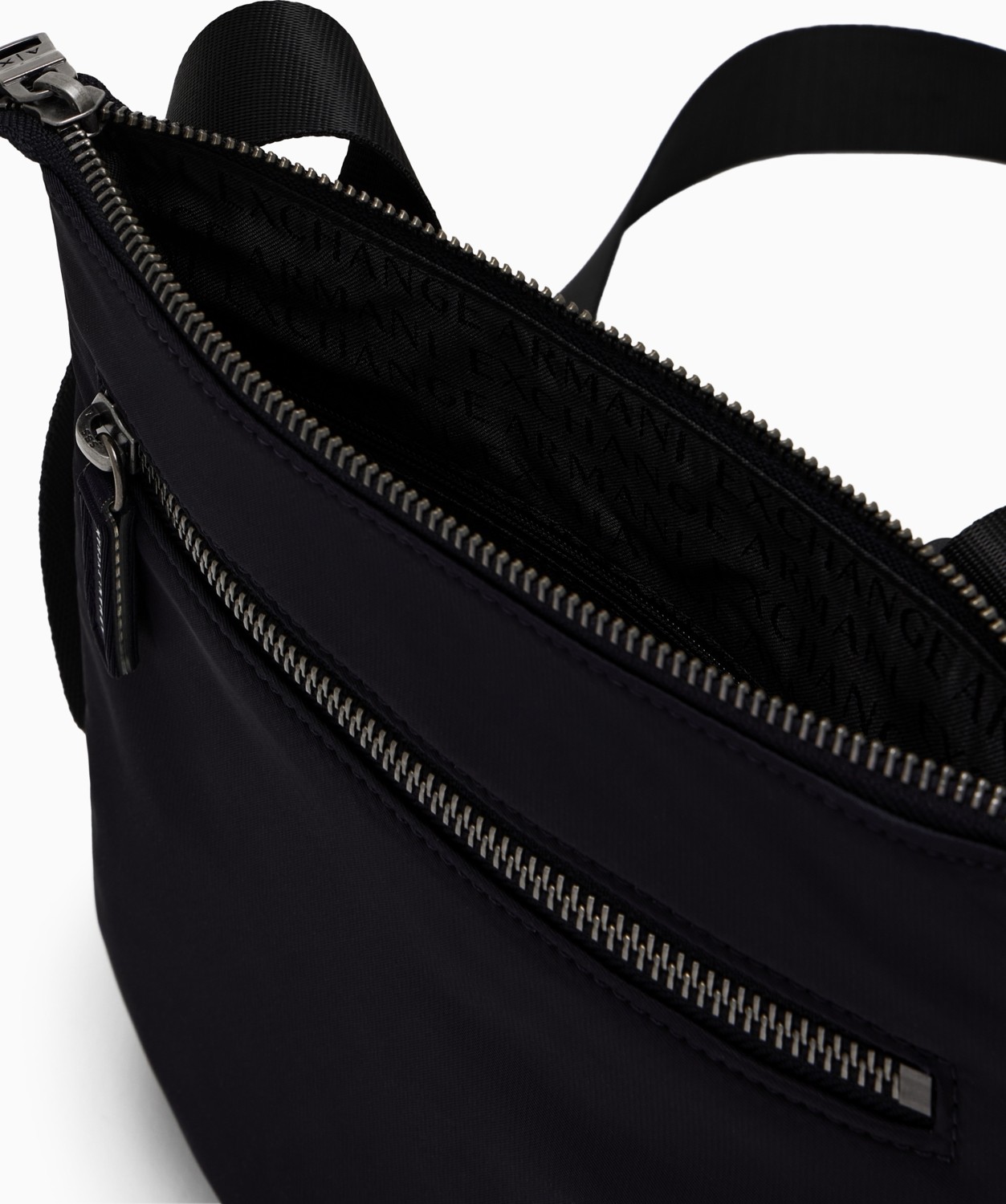 Armani Exchange Erkek Ayarlanabilir Askı Fermuar Kapama Spor Geniş Kullanım Lacivert Body XM000105 AF15129-UB101 görsel 6