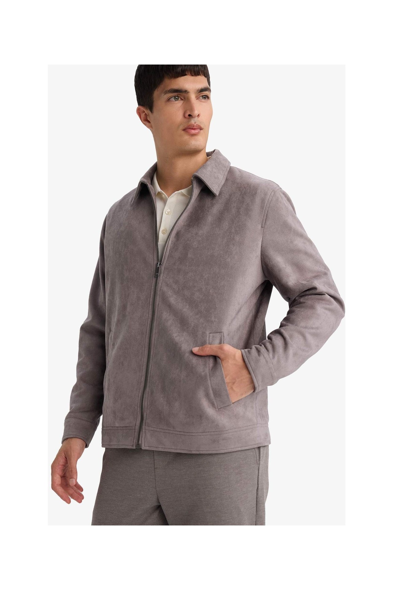 DeFacto Ultra Yumuşak Regular Fit Polo Yaka Astarlı Fermuarlı Süet Mont F7871AX26SP görsel 3