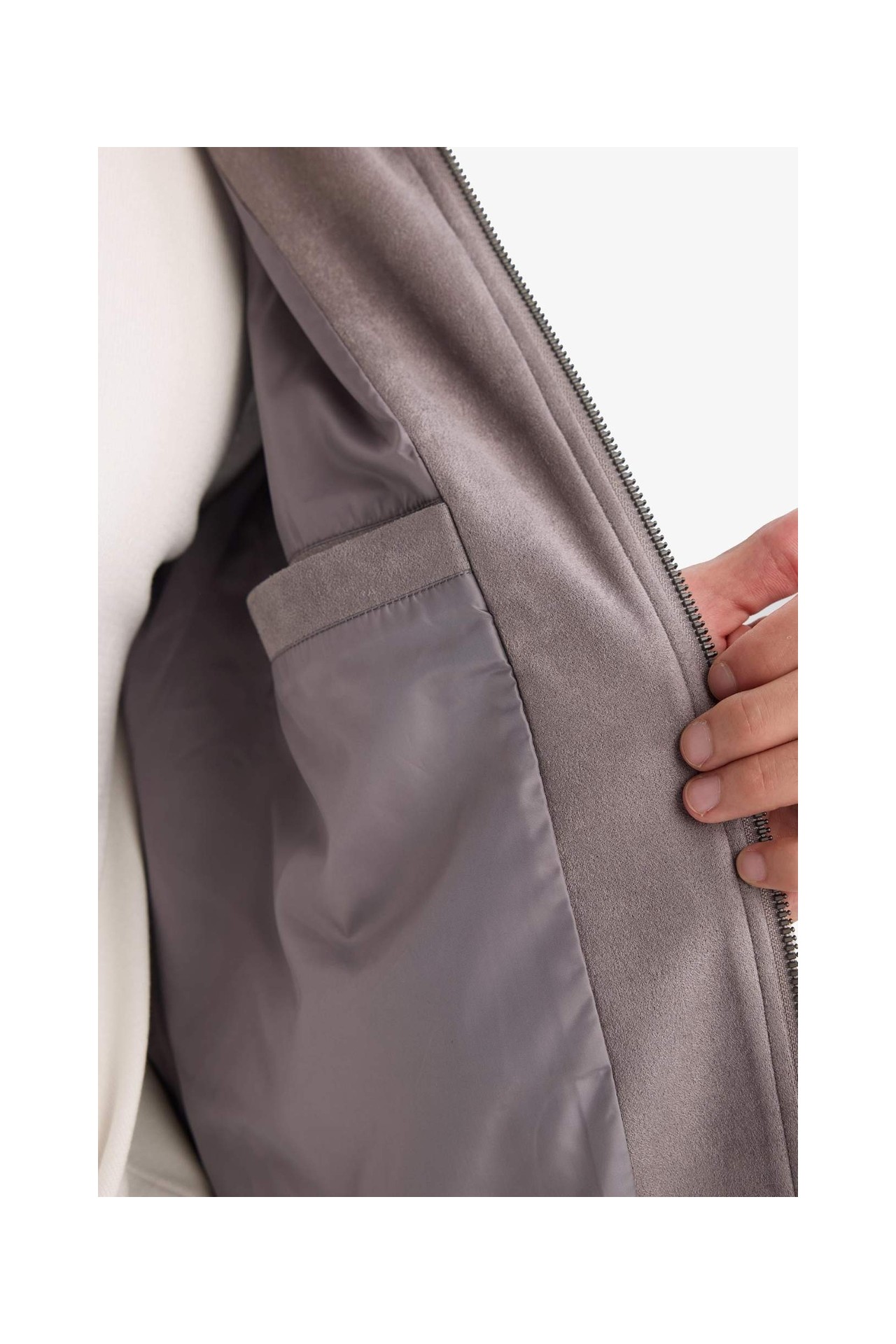 DeFacto Ultra Yumuşak Regular Fit Polo Yaka Astarlı Fermuarlı Süet Mont F7871AX26SP görsel 5
