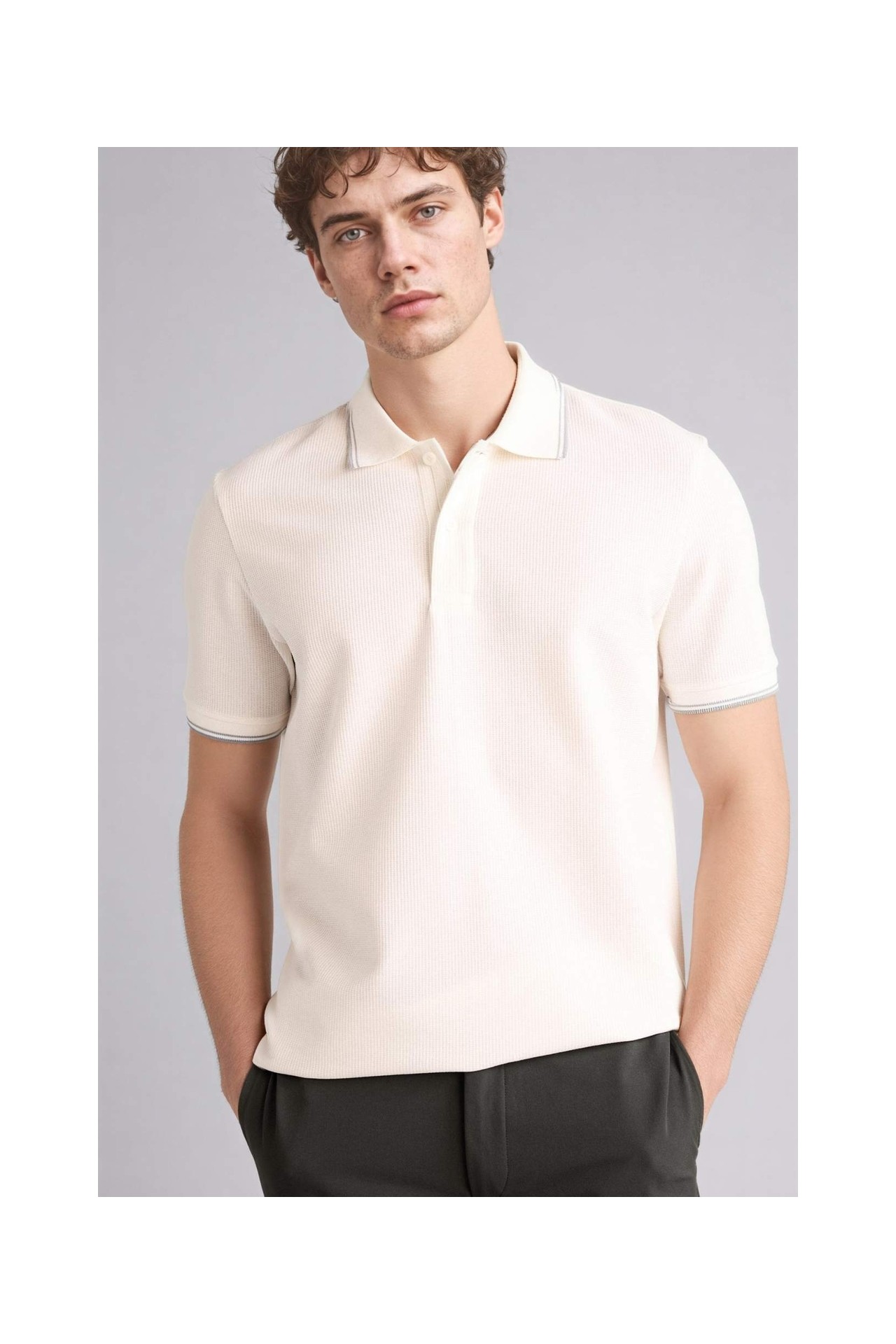 DeFacto Pamuklu Regular Fit Waffle Kısa Kollu Polo Tişört D7932AX26SP görsel 3