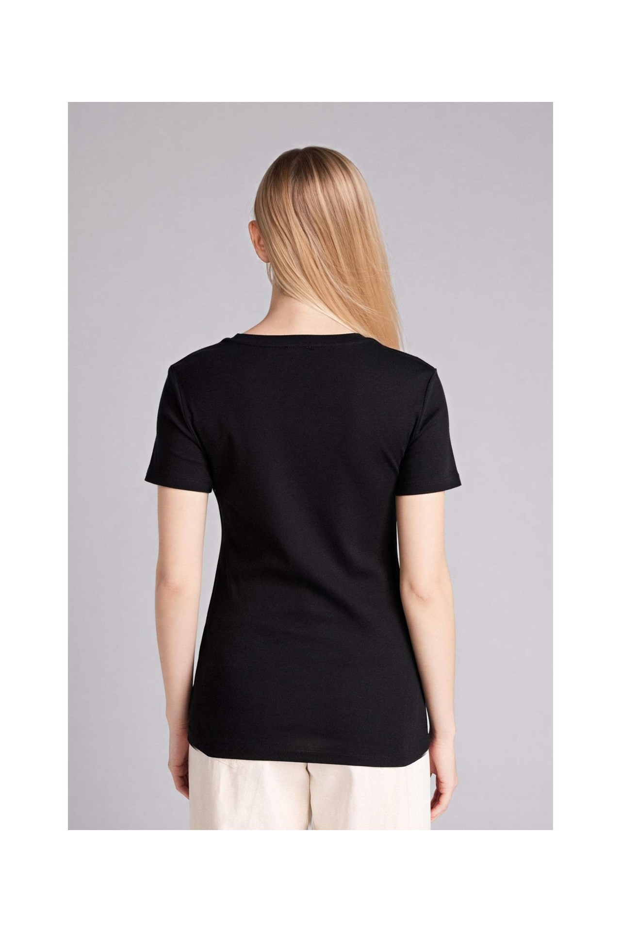 DeFacto %100 Pamuk Slim Fit V Yaka Basic Düz Ribana Kısa Kollu Tişört I1080AZ26SP görsel 5