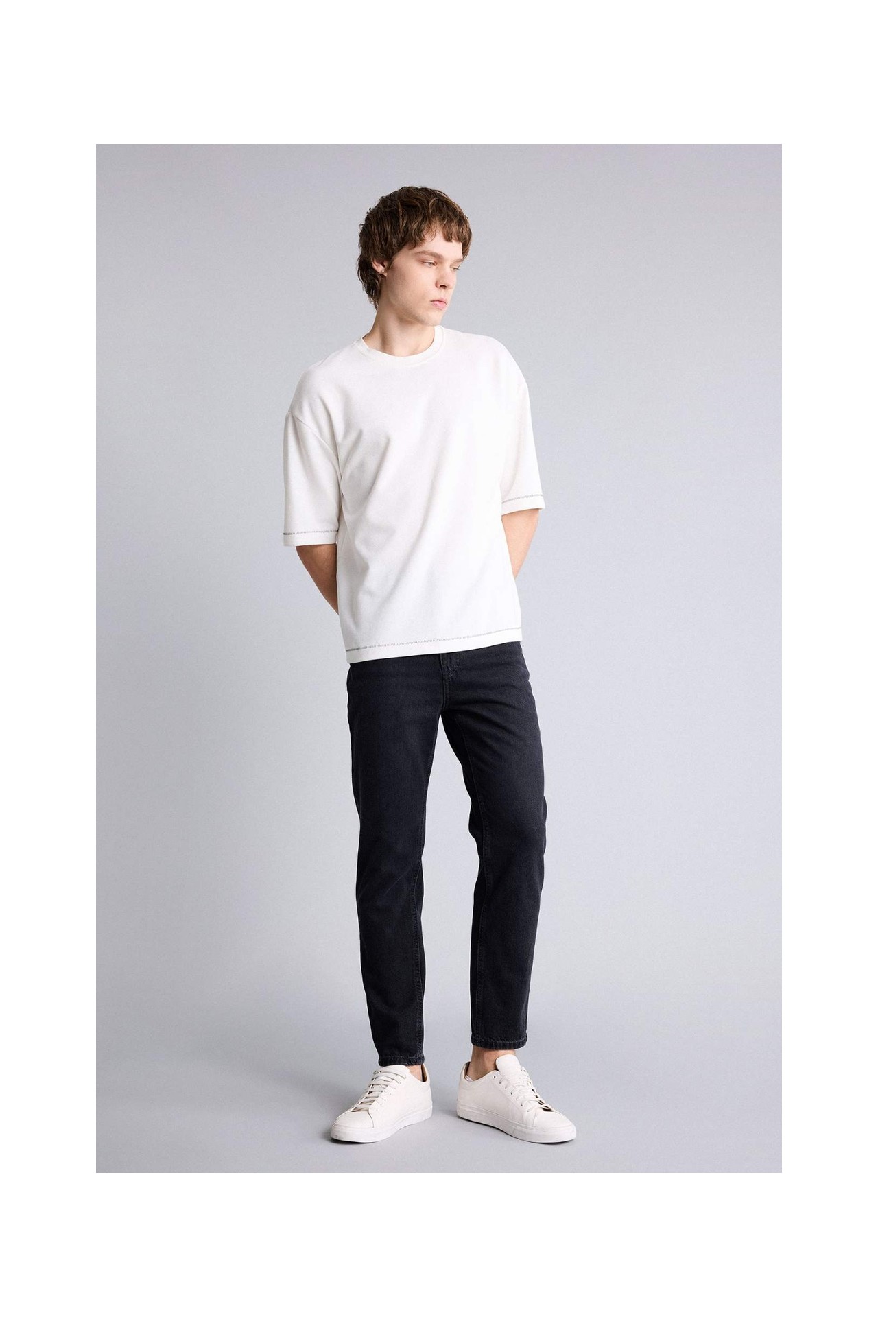 DeFacto %100 Pamuk 90's Slim Fit Dar Paça Jean Yıkamalı Pantolon D8587AX26SP