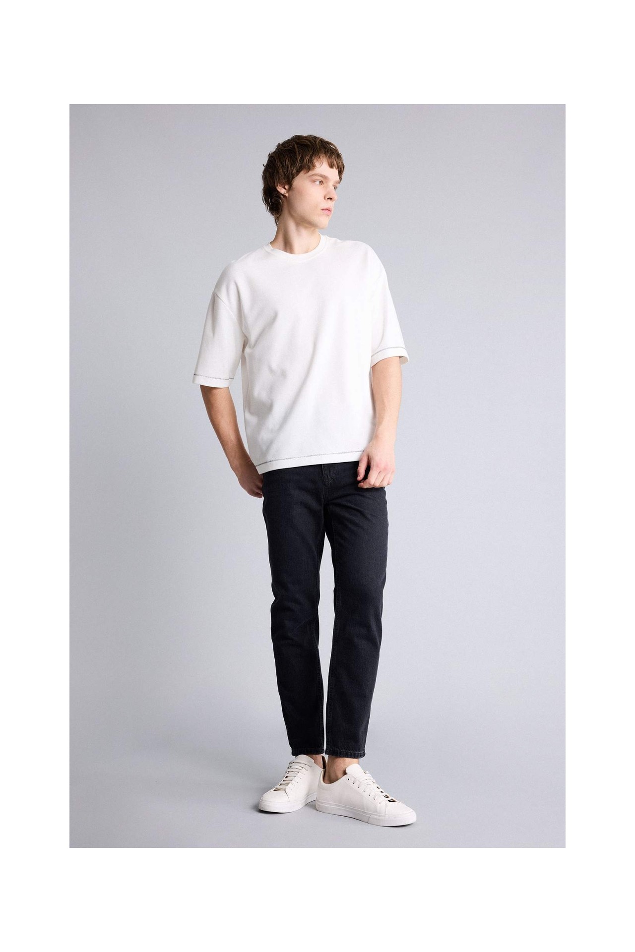 DeFacto %100 Pamuk 90's Slim Fit Dar Paça Jean Yıkamalı Pantolon D8587AX26SP görsel 3