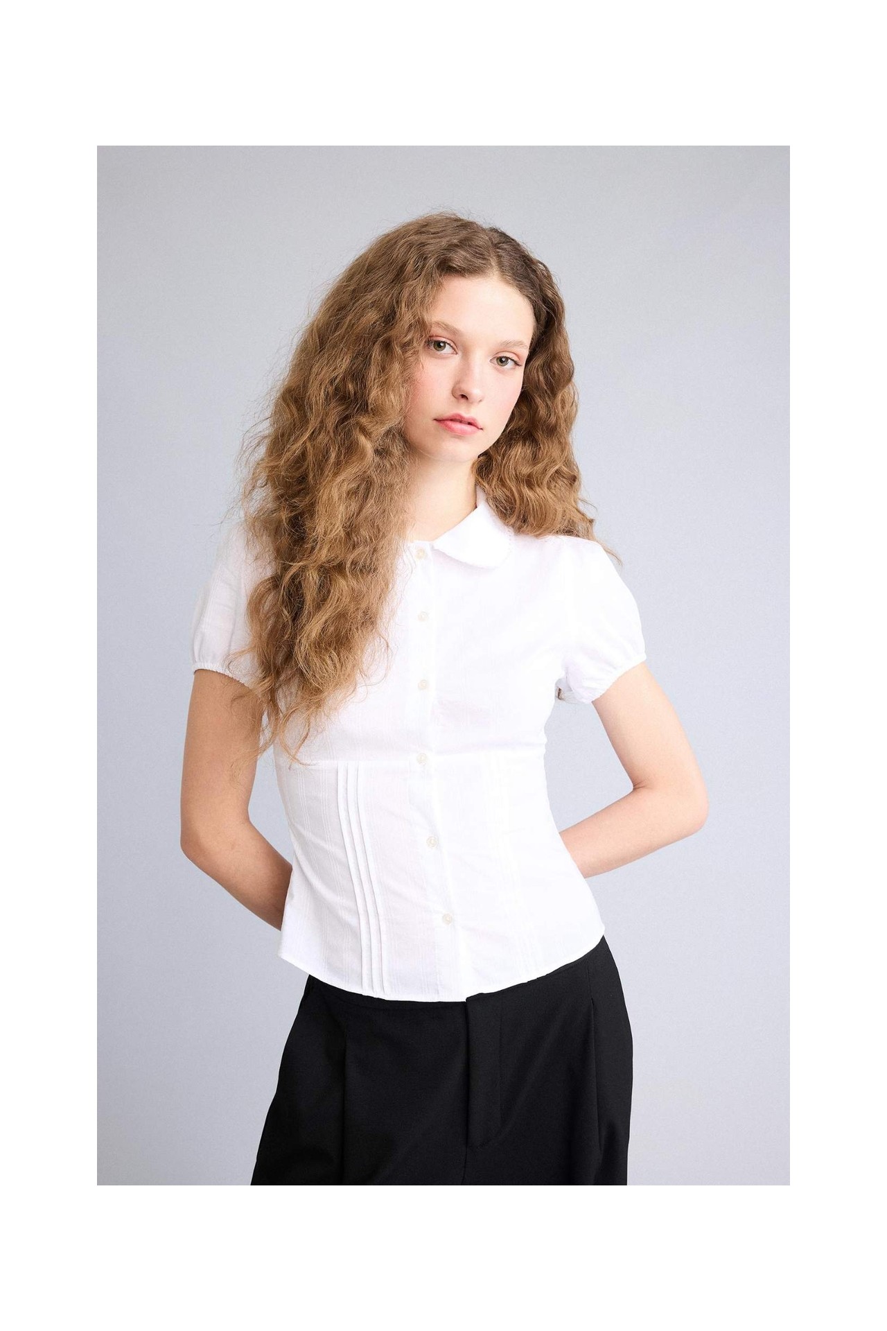 DeFacto Fitted Bebe Yaka Kısa Kollu Gömlek H0212AX26SP görsel 3