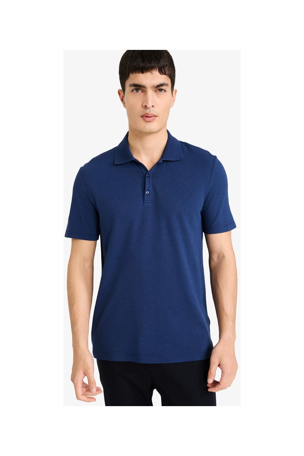 DeFacto Ultra Yumuşak Slim Fit Polo Yaka Kısa Kollu Pamuklu Modal Karışımlı Basic Tişört M6609AZ26SP
