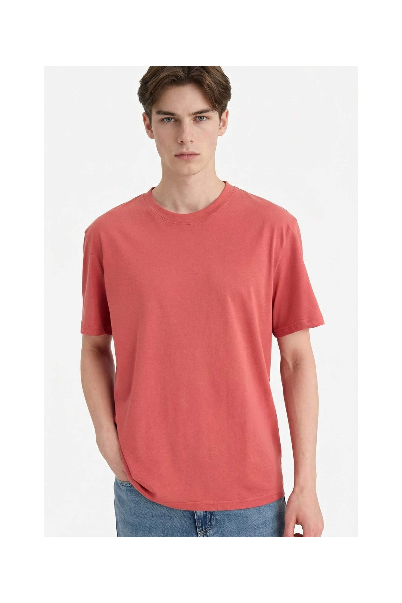DeFacto %100 Pamuk New Regular Fit Basic Tişört V7699AZ26SP