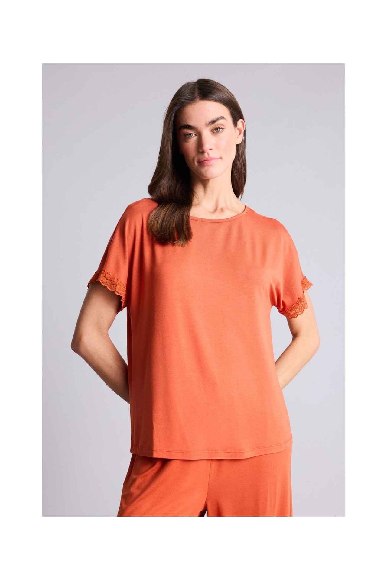 DeFacto Kısa Kollu Üst Geniş Paça Alt Basic Pijama Takımı G7589AX26SP görsel 3