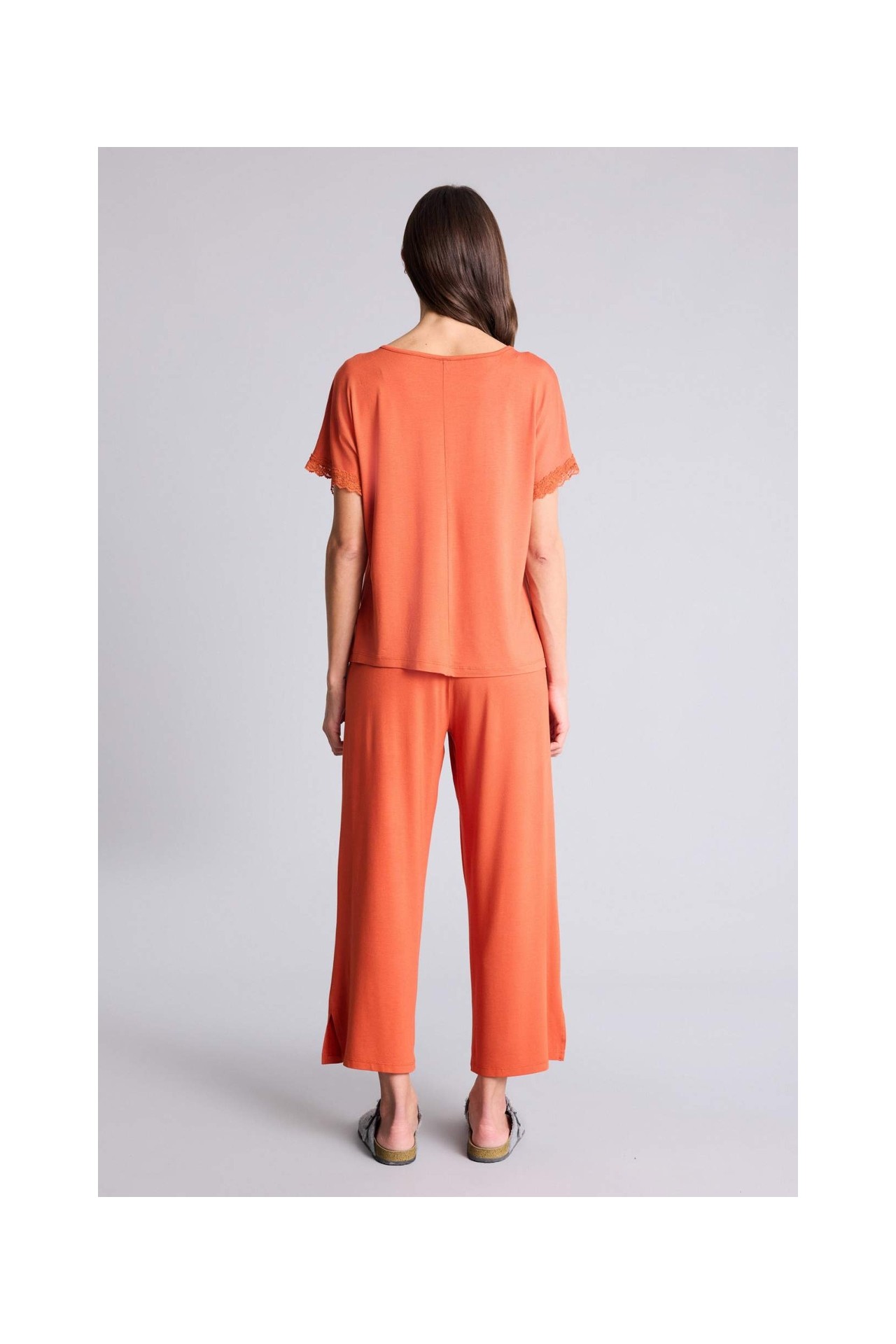 DeFacto Kısa Kollu Üst Geniş Paça Alt Basic Pijama Takımı G7589AX26SP görsel 6