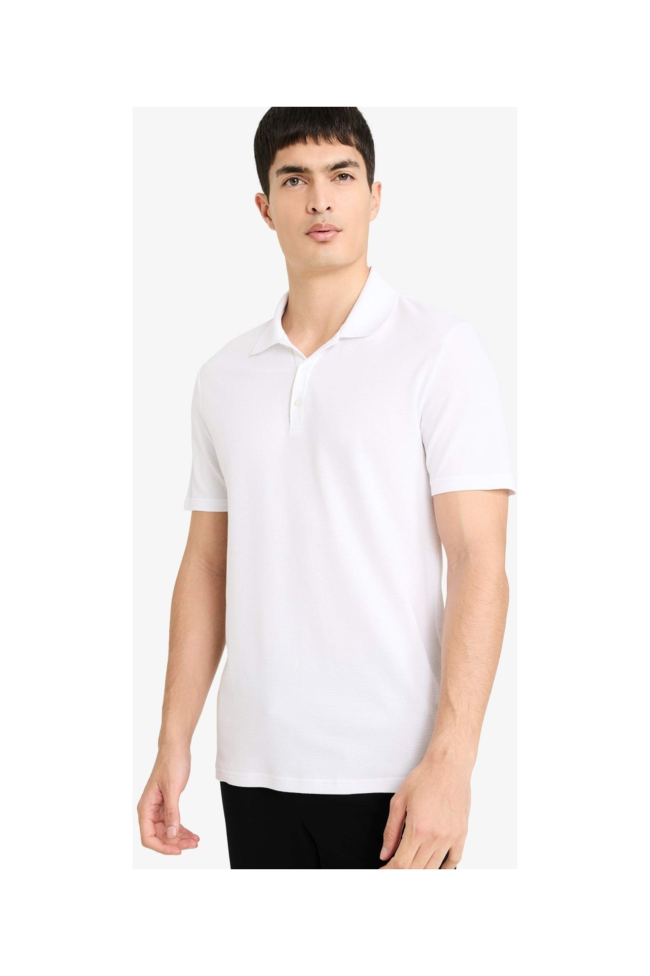 DeFacto Ultra Yumuşak Slim Fit Polo Yaka Kısa Kollu Pamuklu Modal Karışımlı Basic Tişört M6609AZ26SP