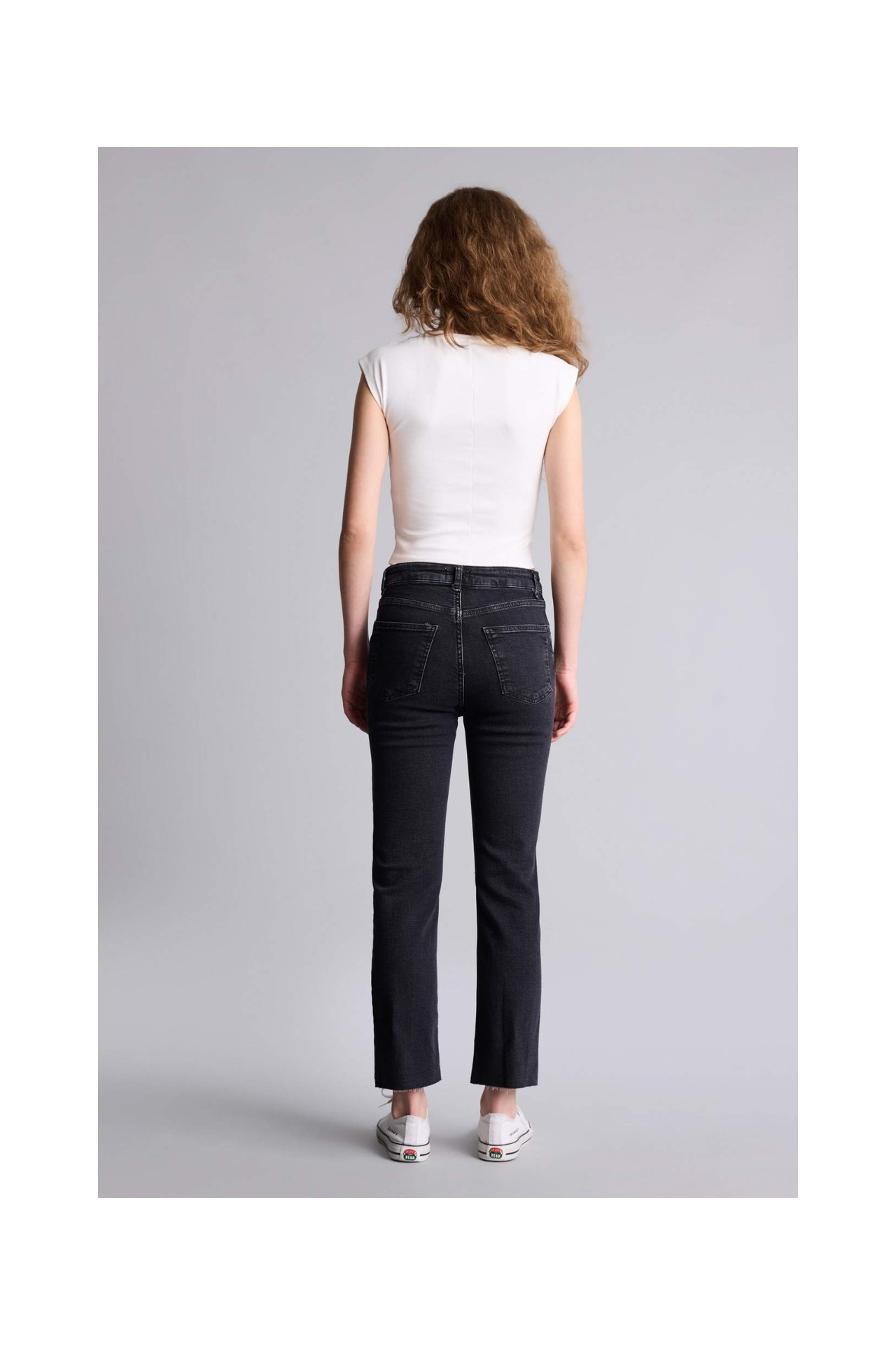 DeFacto Crop Flare Fit Yüksek Bel Jean Pantolon G2217AX26SP görsel 5