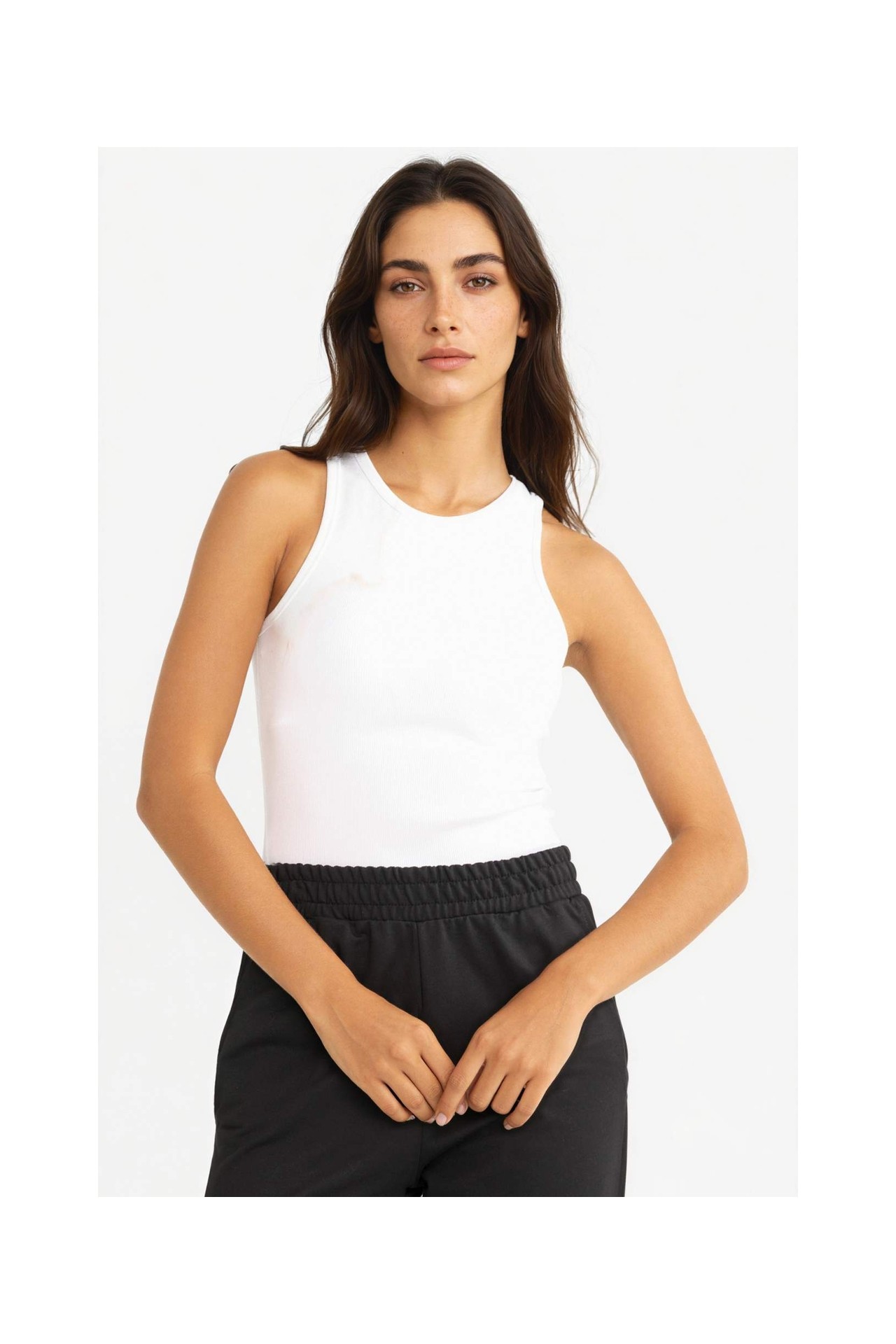DeFacto Slim Fit Basic Halter Yaka Fitilli Kaşkorse Pedli Atlet G0843AX25AU görsel 3