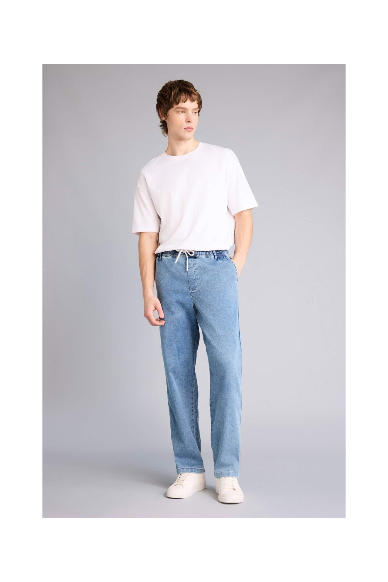 DeFacto Ultra Yumuşak Yumuşak Dokulu Wide Leg Jean Pantolon G9104AX26SP