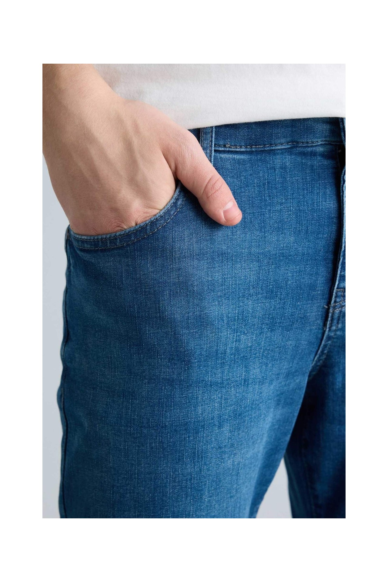 DeFacto Sergio Regular Fit Normal Bel Boru Paça Jean Pantolon H0793AX26SP görsel 5