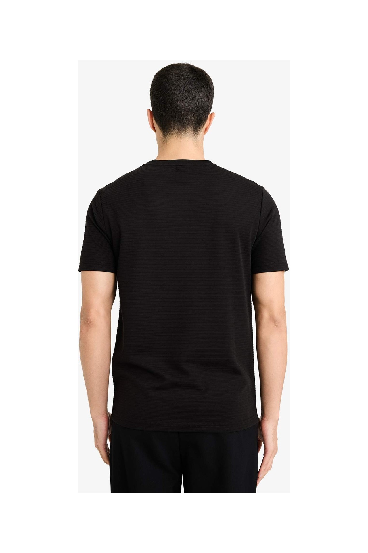 DeFacto Slim Fit Bisiklet Yaka Kısa Kollu Basic Tişört M6608AZ26SP görsel 5