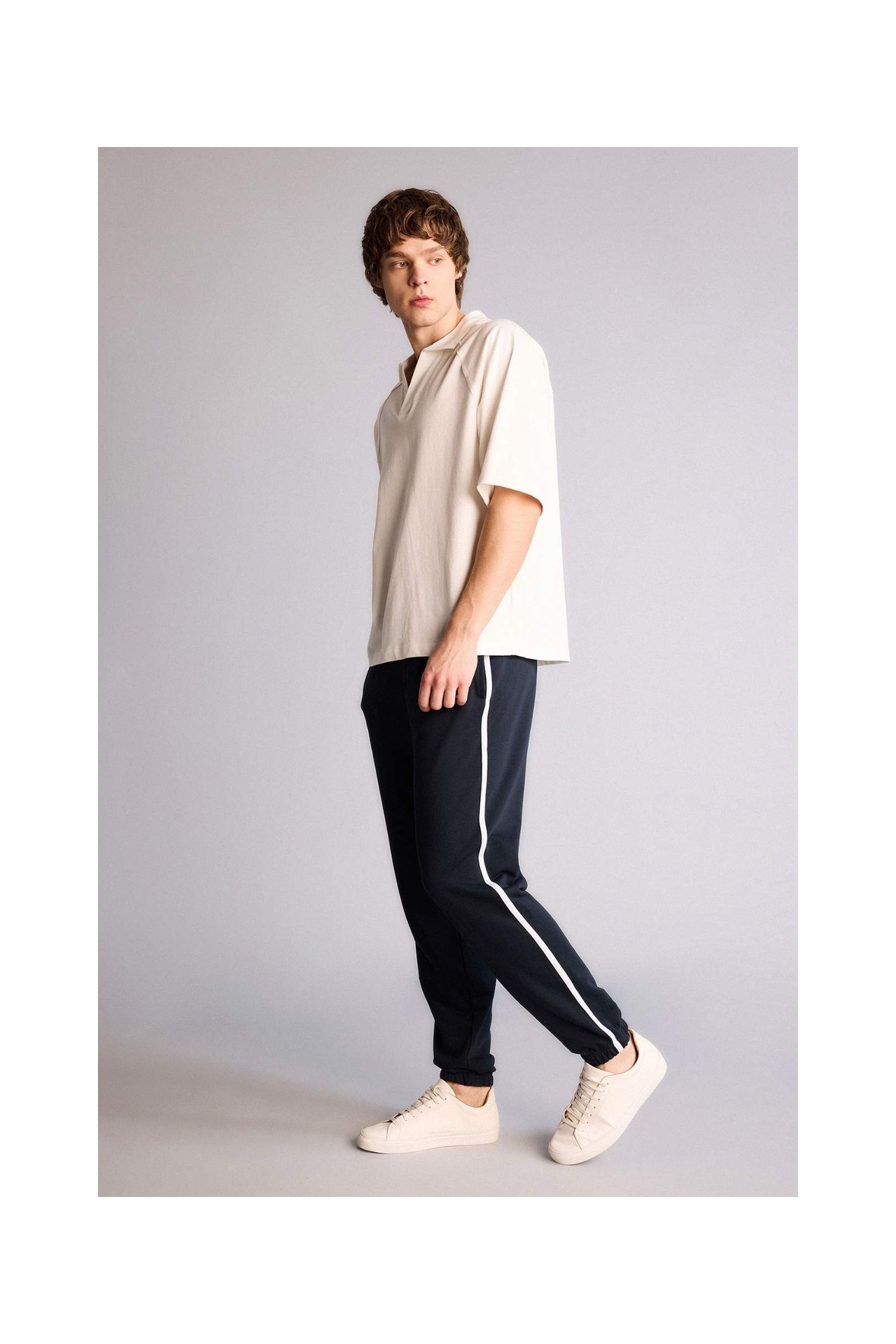 DeFacto Regular Jogger Pantolon F8547AX26SP