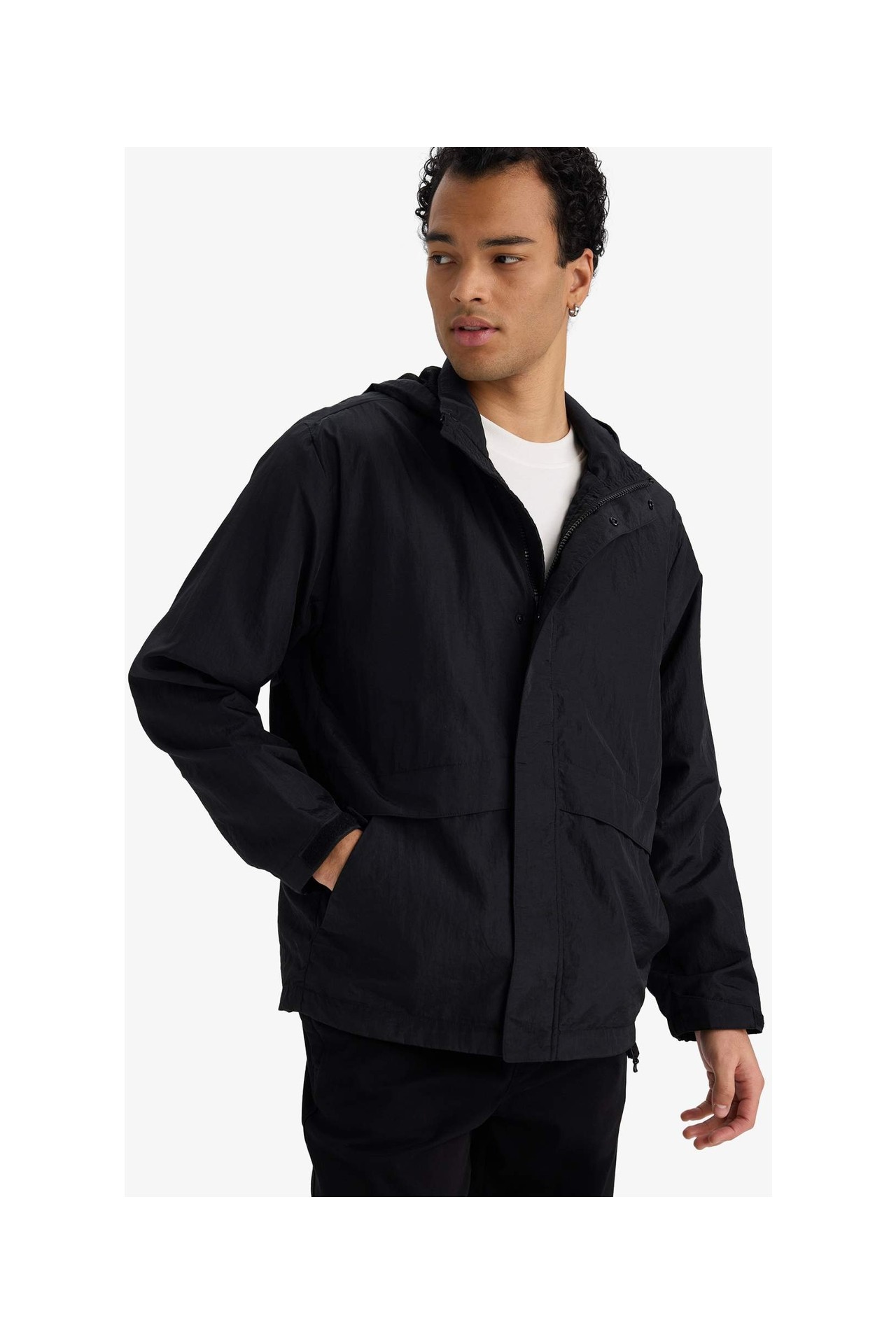 DeFacto Regular Fit Su İtici Kapüşonlu Yağmurluk D6305AX26SP